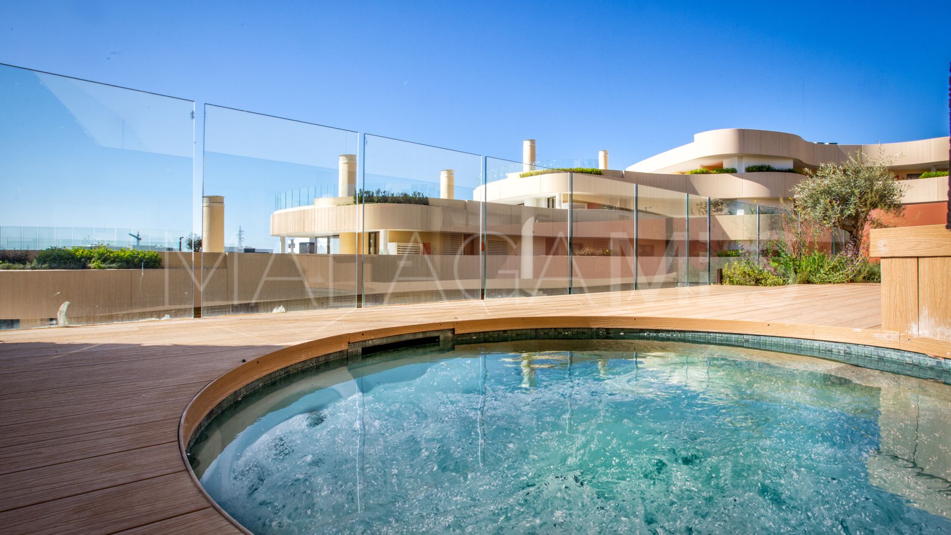 Apartamento planta baja a la venta in Fuengirola