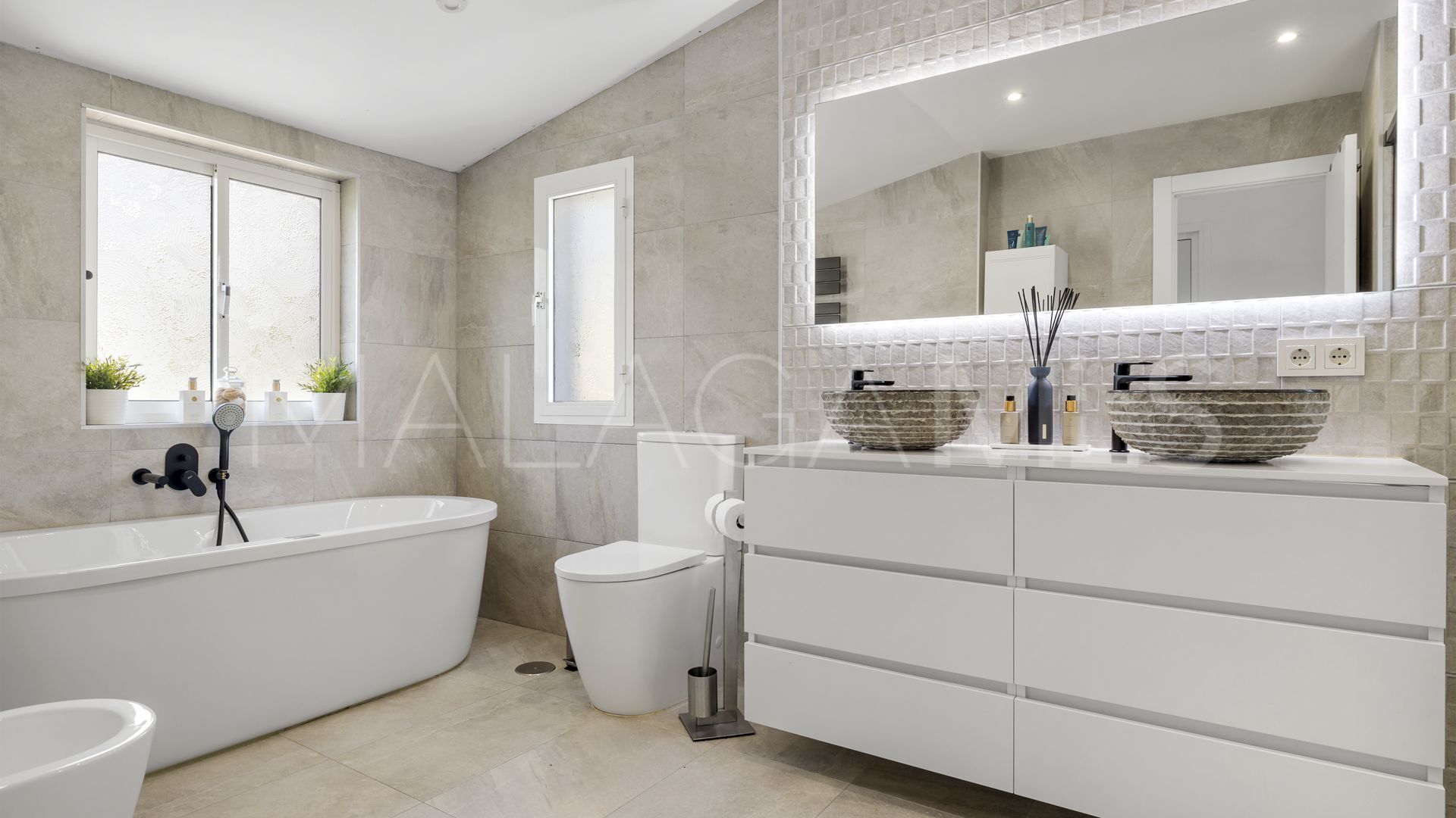 Adosado a la venta in Calahonda with 2 bedrooms