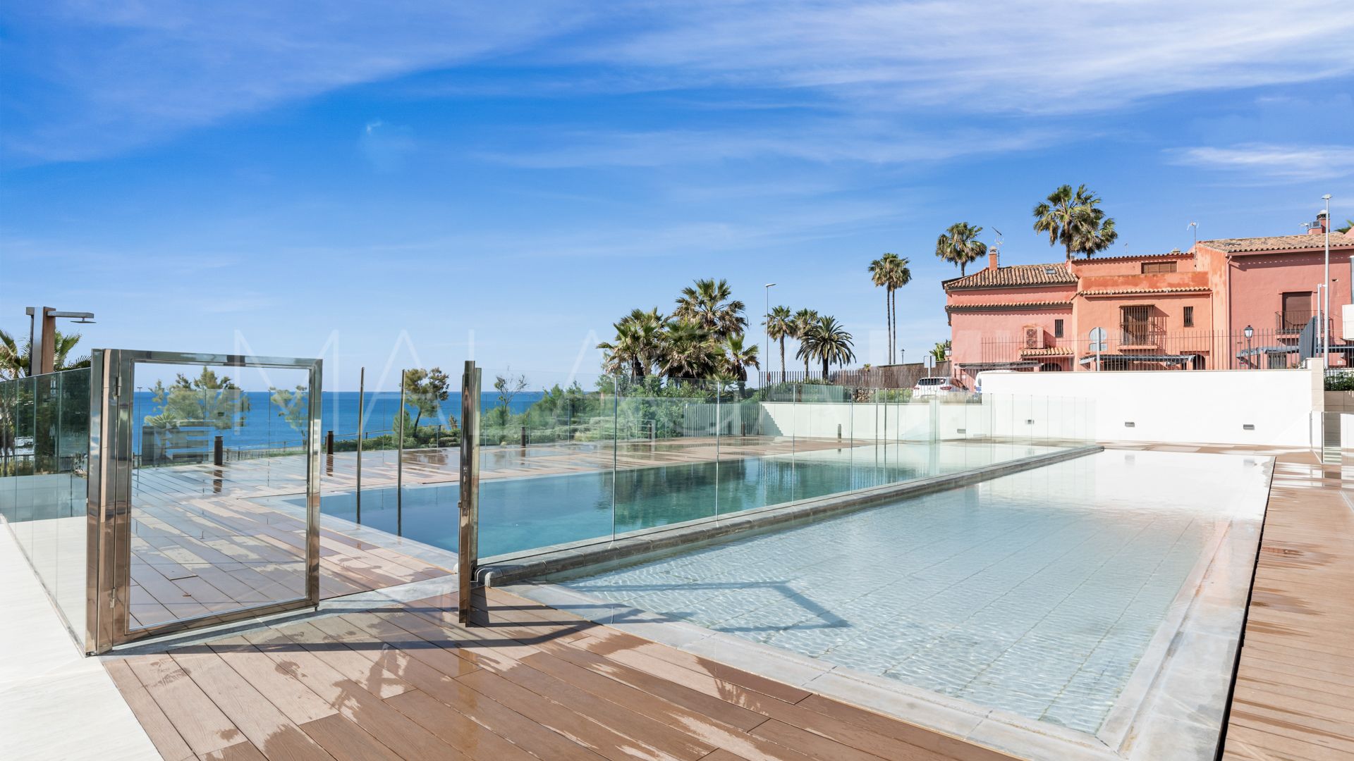 Lägenhet for sale in Bahía de Estepona