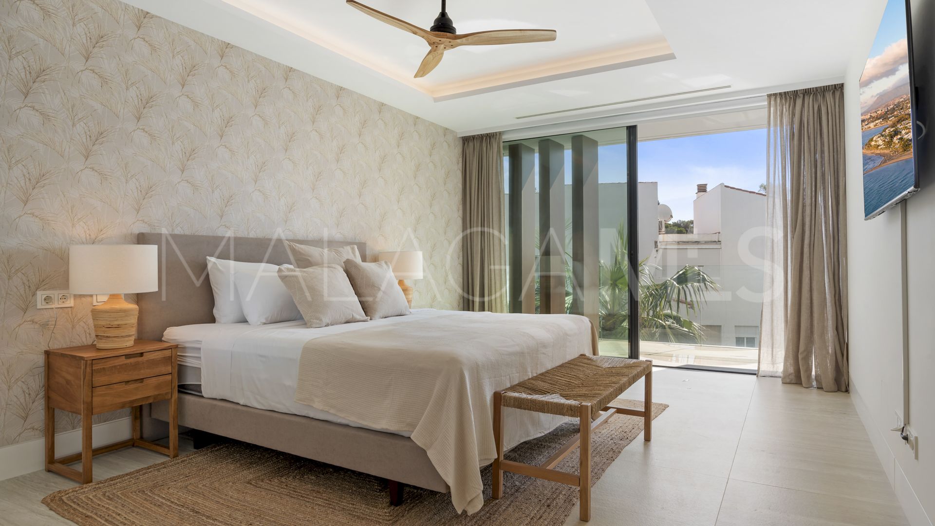 Lägenhet for sale in Bahía de Estepona