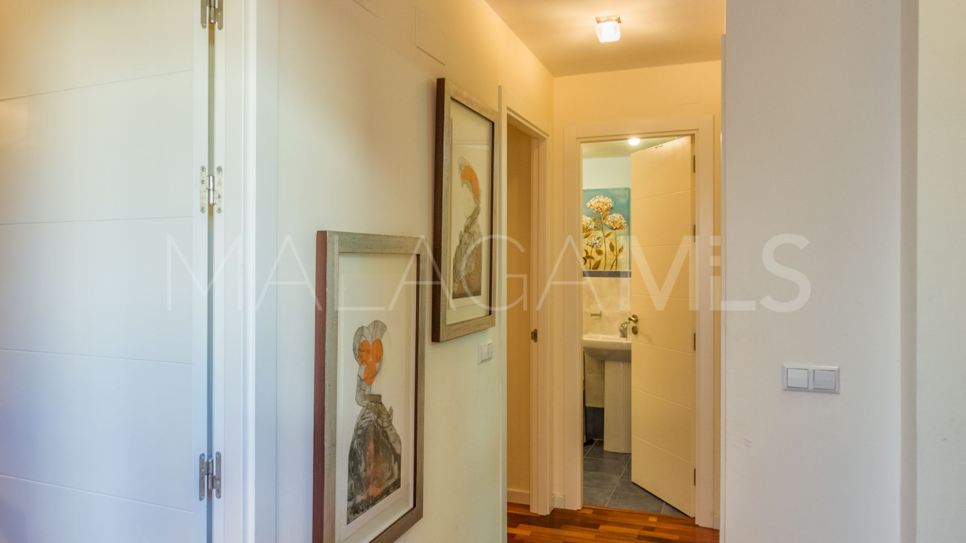 Parhus for sale in El Chaparral