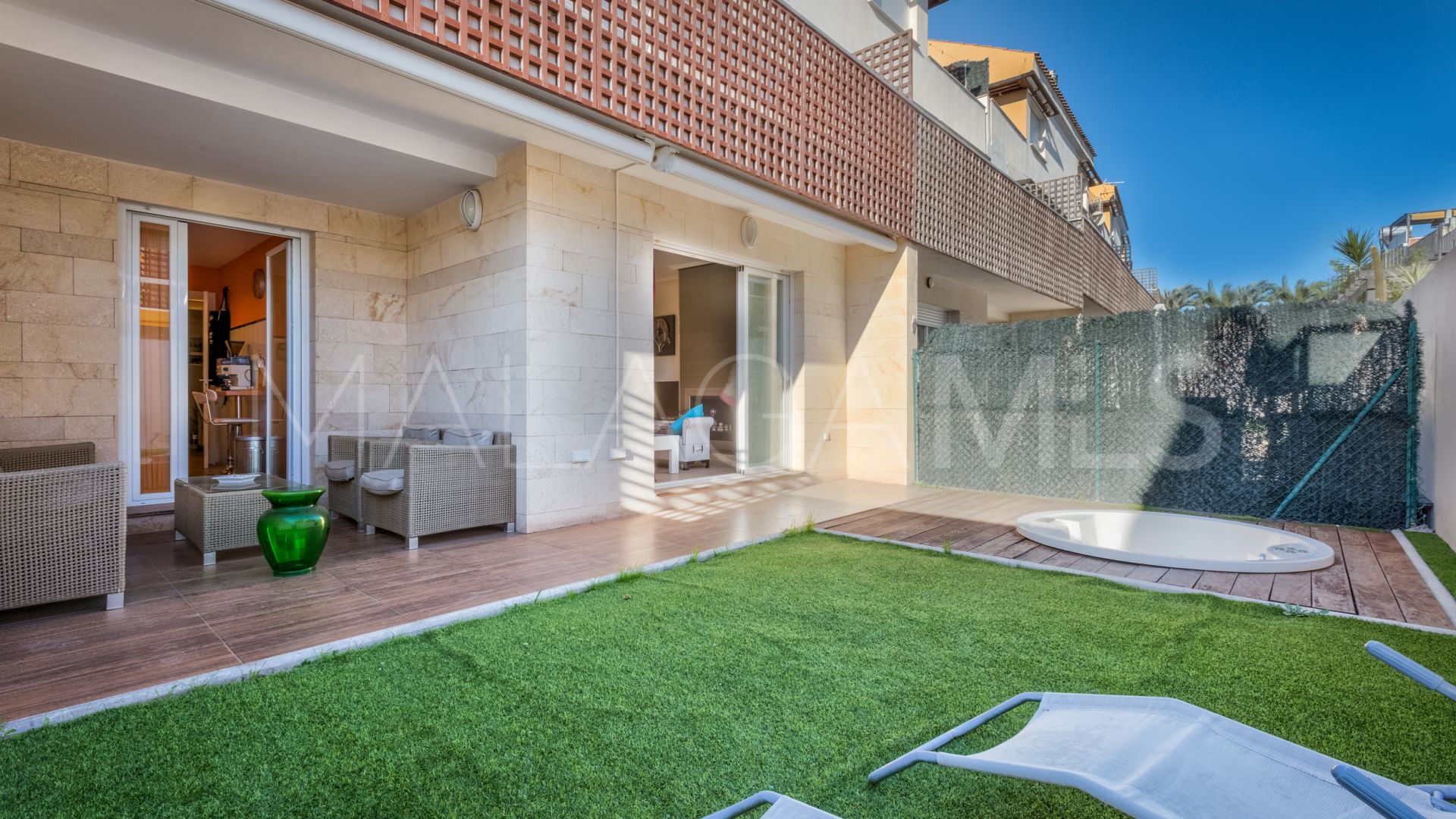 Parhus for sale in El Chaparral
