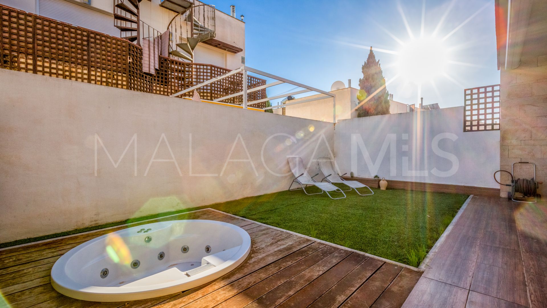 Parhus for sale in El Chaparral
