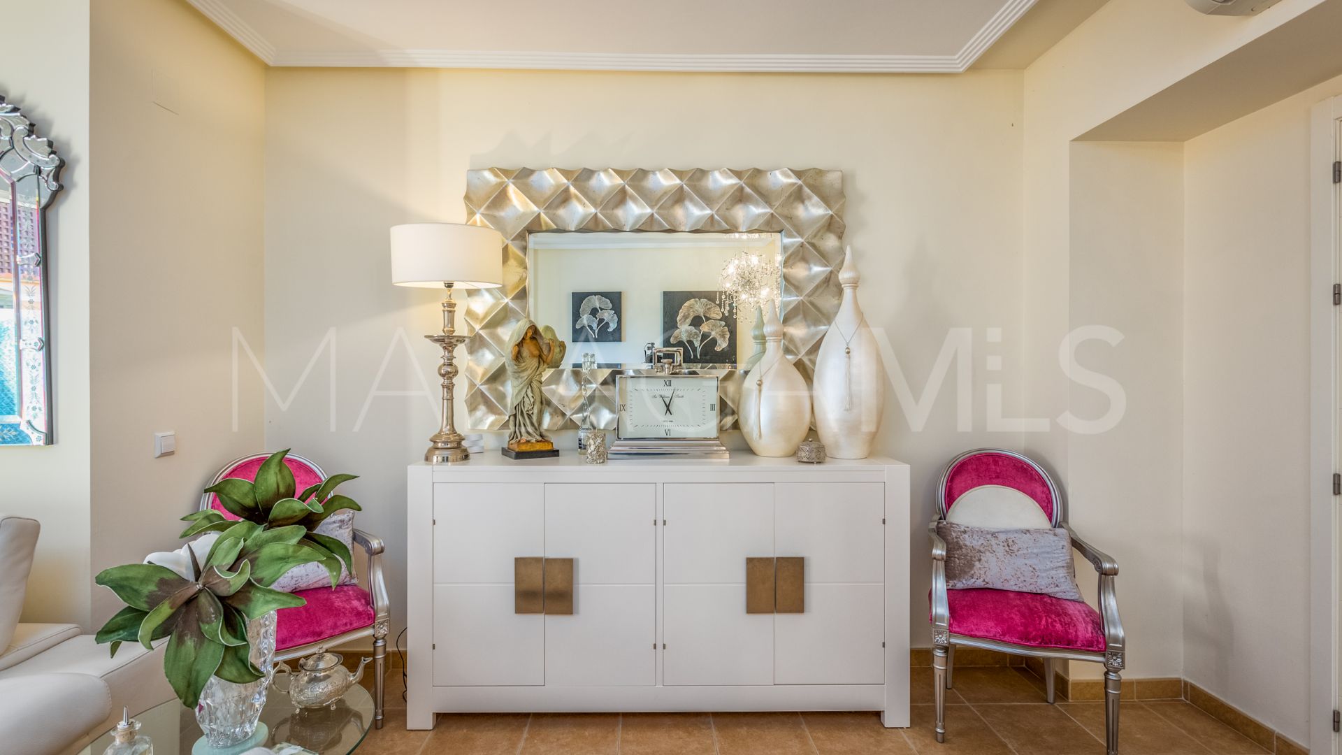 Parhus for sale in El Chaparral