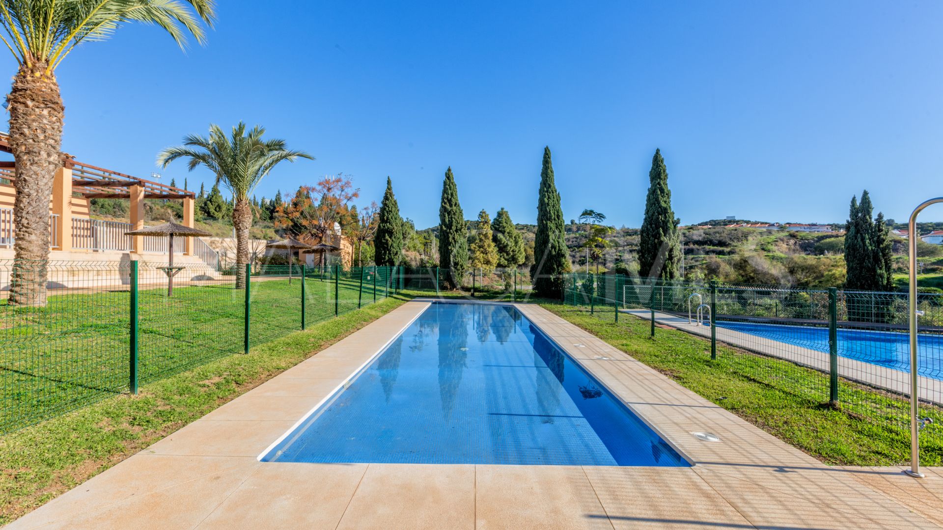 Parhus for sale in El Chaparral