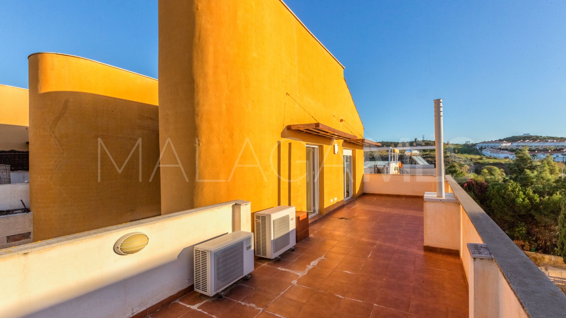 Parhus for sale in El Chaparral