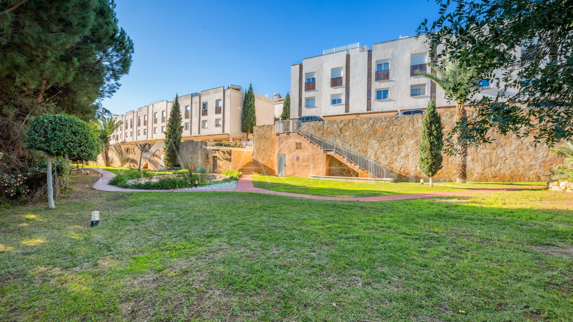 Parhus for sale in El Chaparral