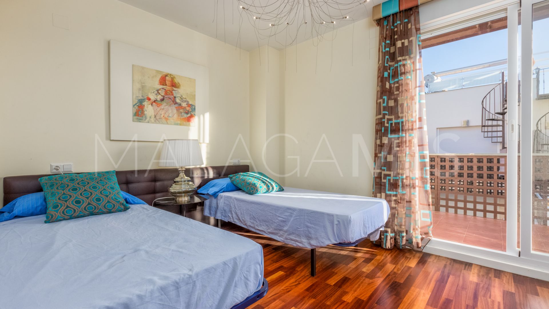 Parhus for sale in El Chaparral