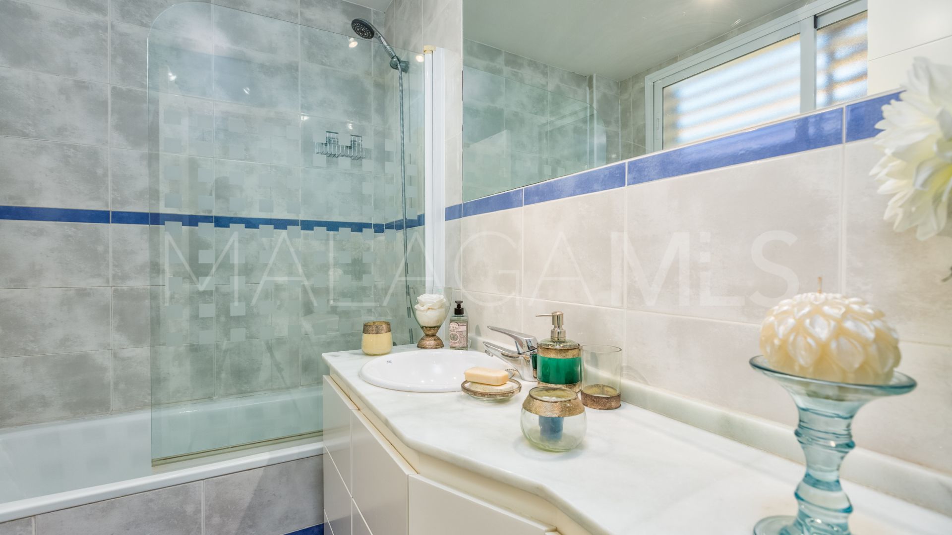 Parhus for sale in El Chaparral