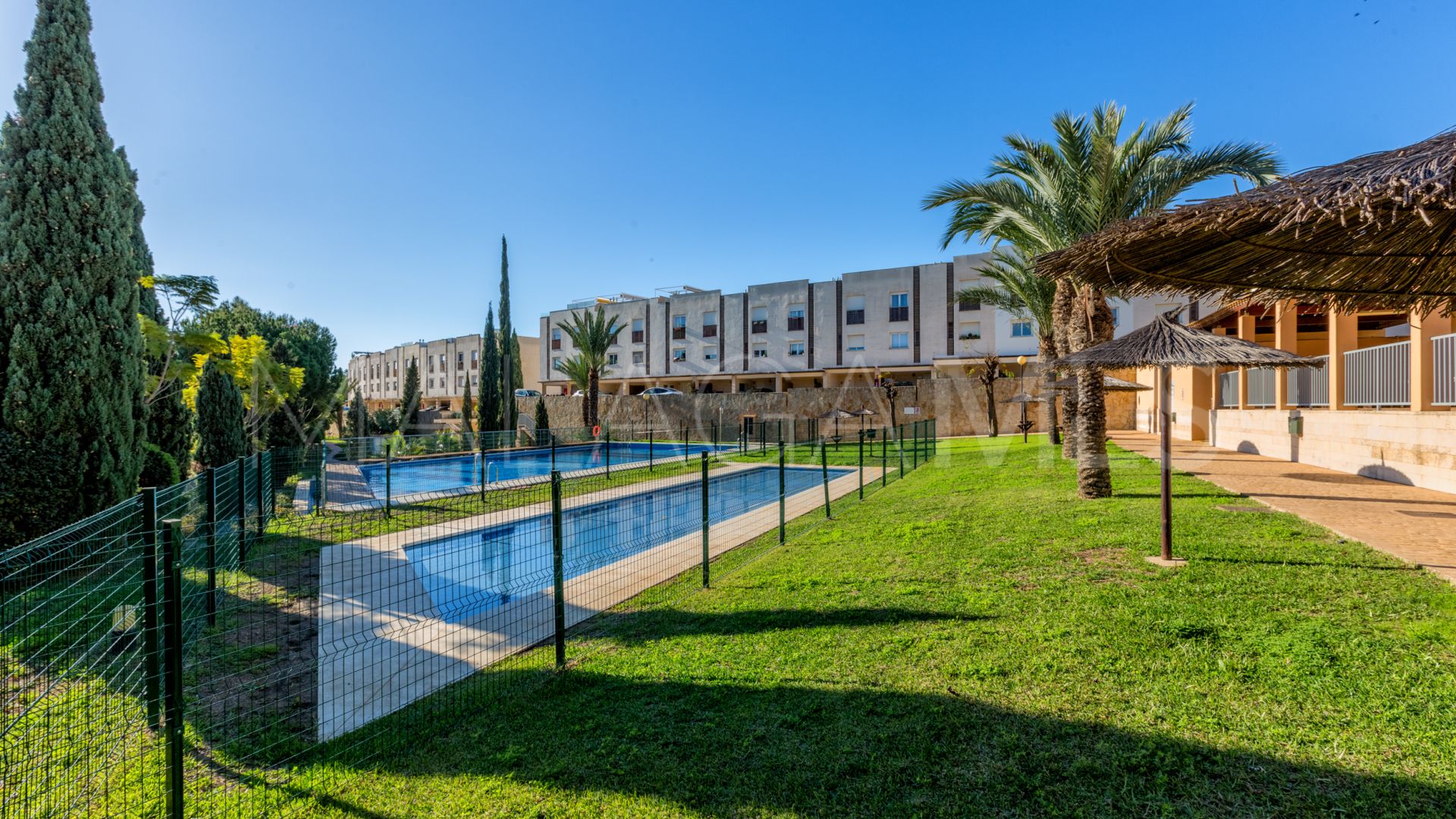 Parhus for sale in El Chaparral