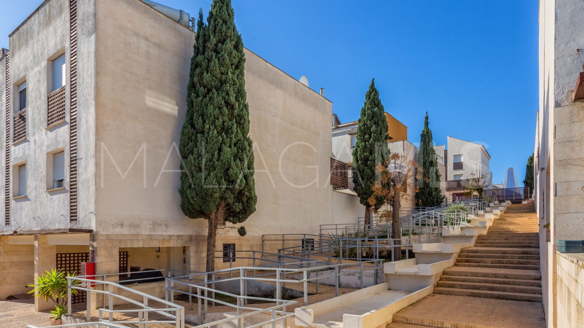 Parhus for sale in El Chaparral