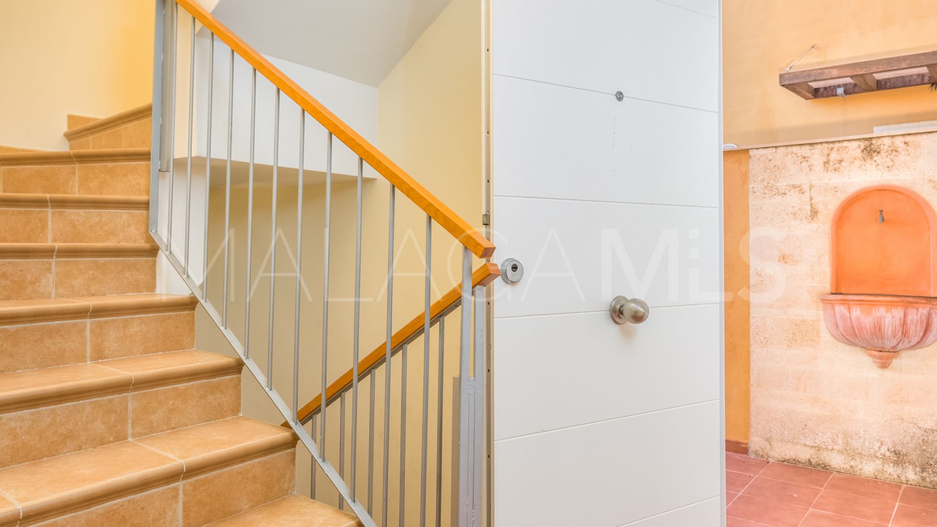Parhus for sale in El Chaparral