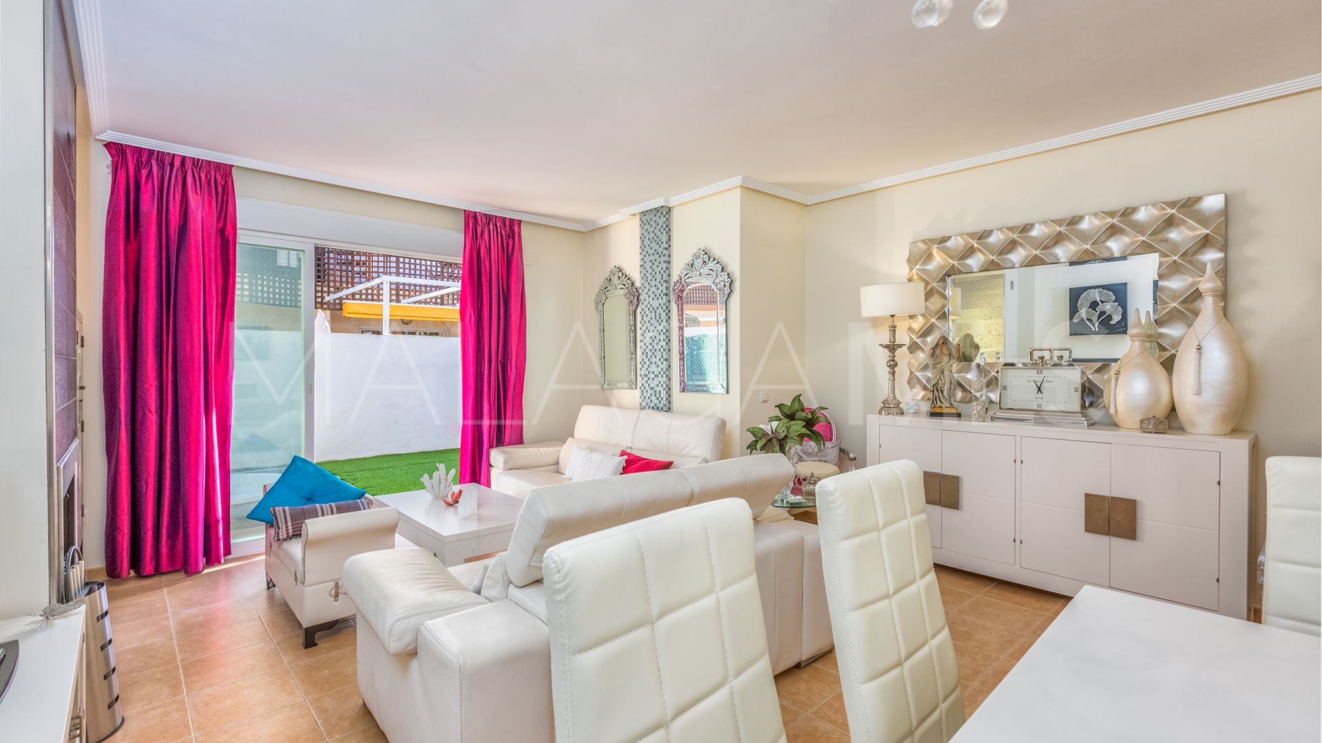 Parhus for sale in El Chaparral