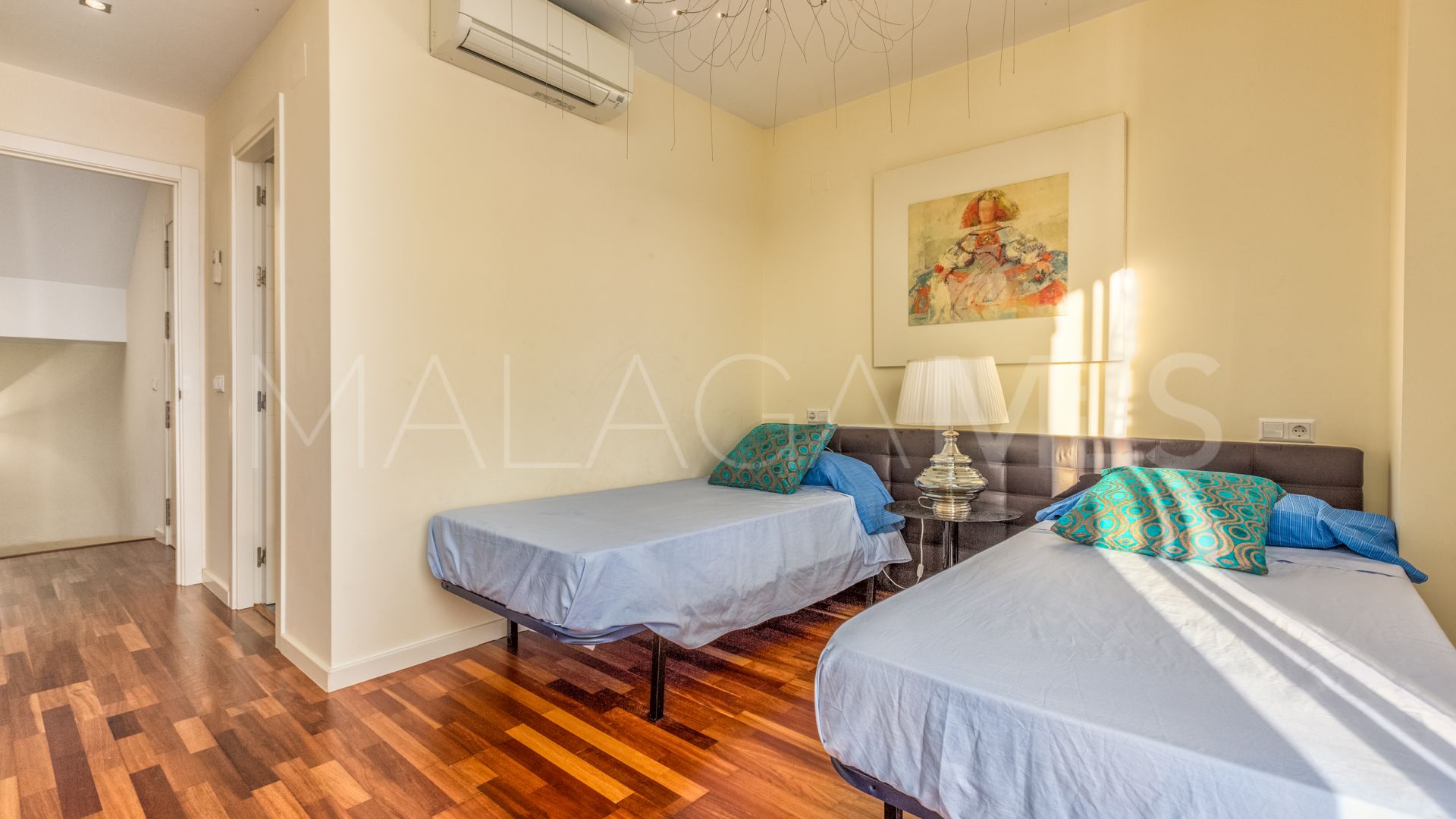 Parhus for sale in El Chaparral
