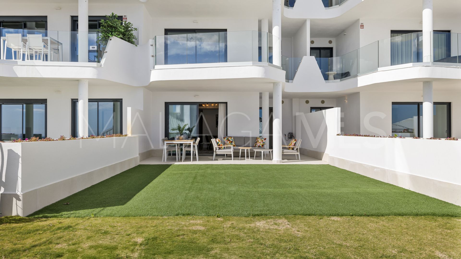 Apartamento planta baja for sale in El Higueron with 3 bedrooms