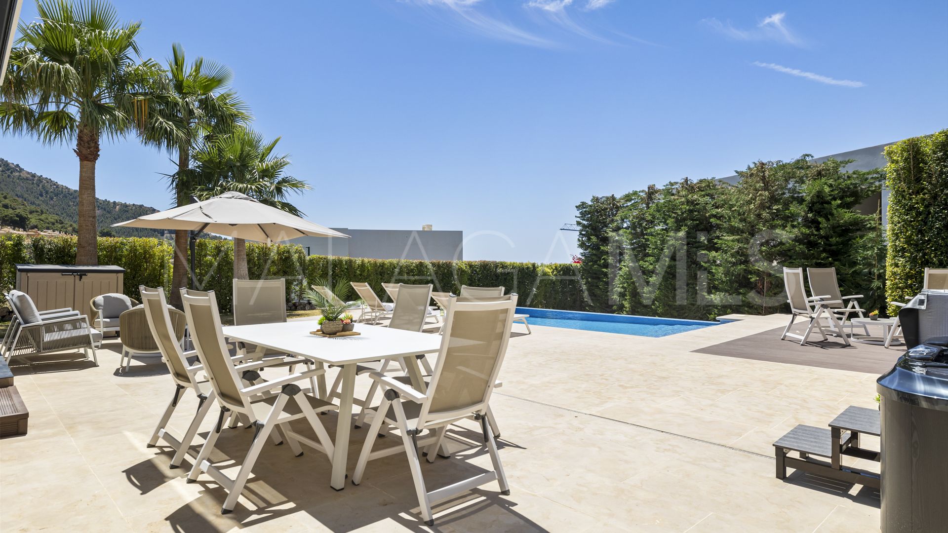 Villa for sale in Mijas