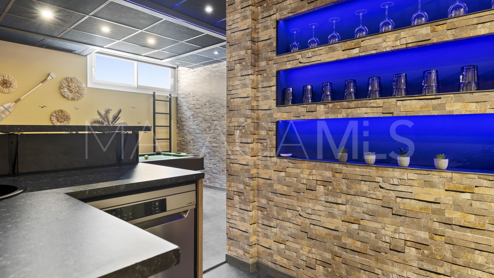 Villa for sale in Mijas