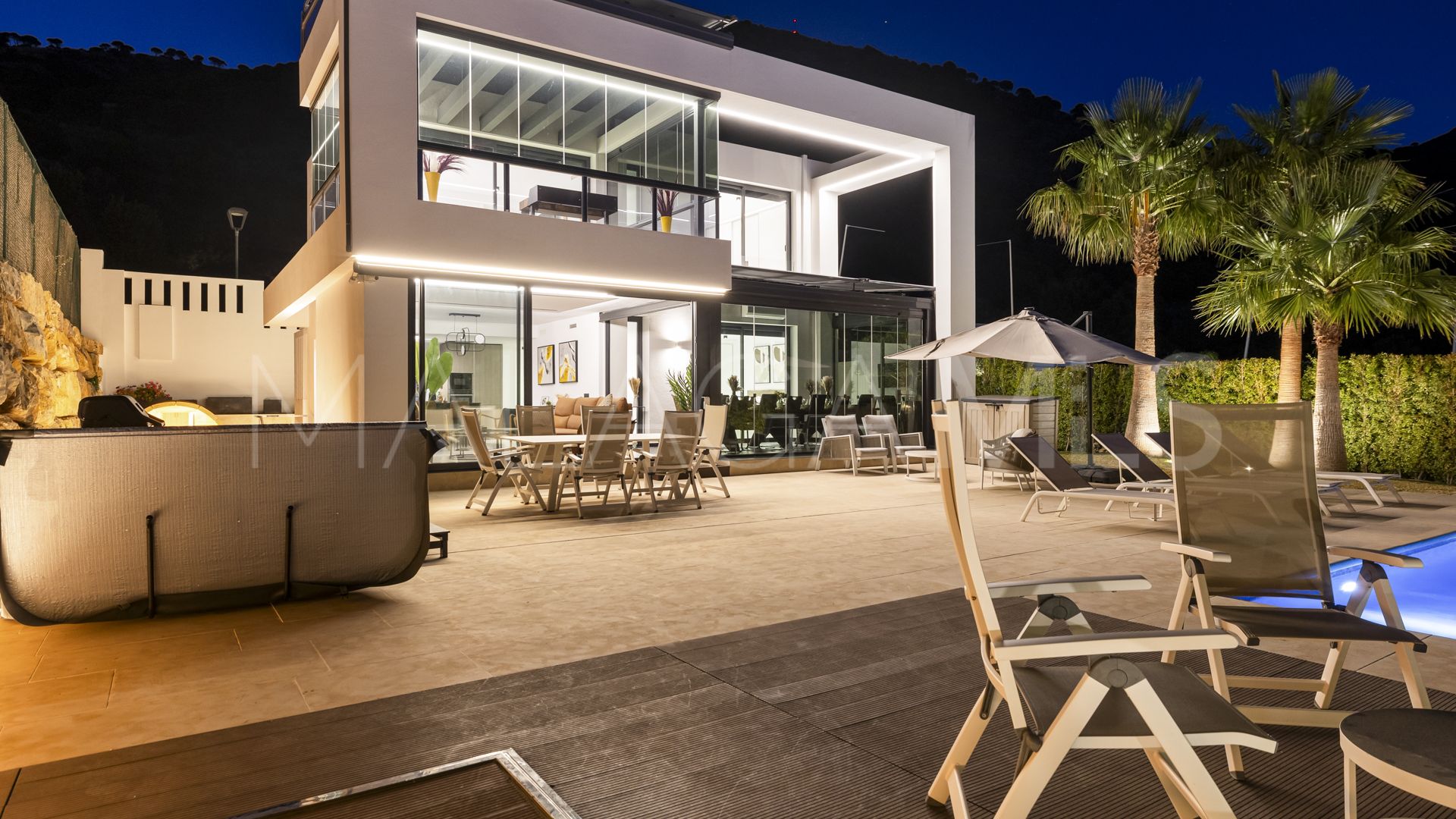 Villa for sale in Mijas