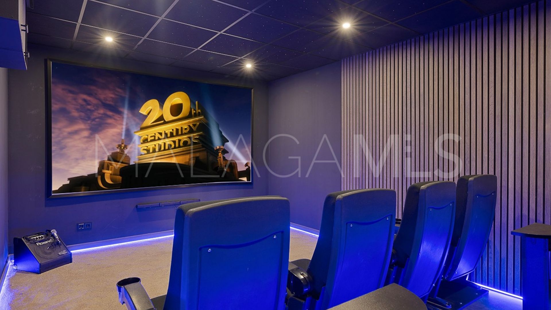 Villa for sale in Mijas