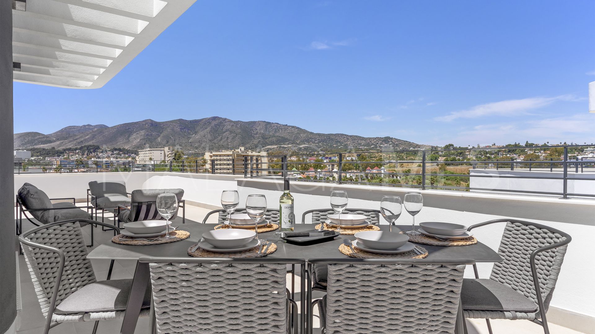 For sale 2 bedrooms penthouse in Torremolinos