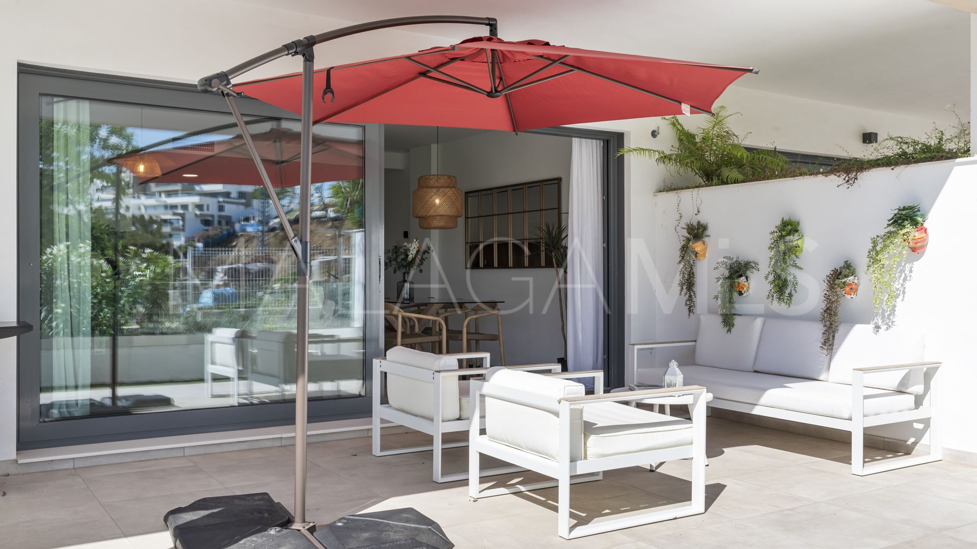 Se vende apartamento planta baja de 3 bedrooms in Estepona Ciudad