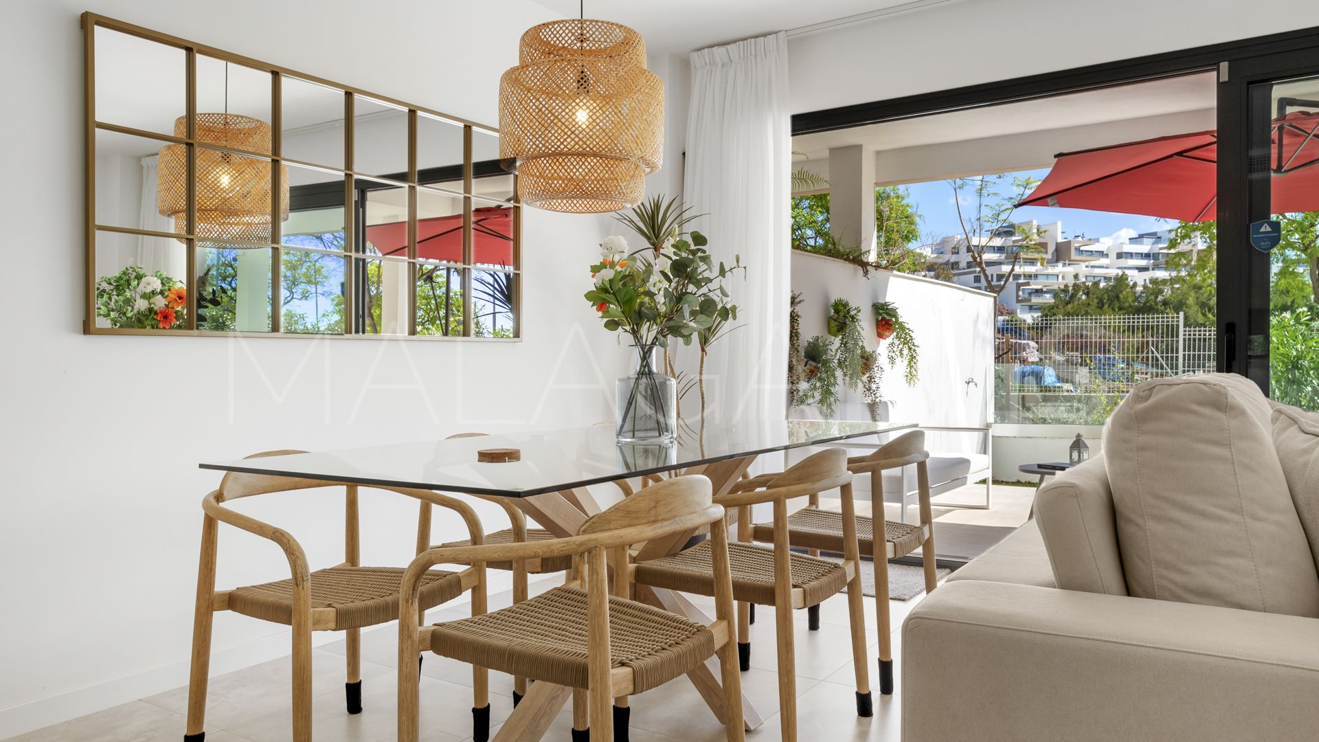 Se vende apartamento planta baja de 3 bedrooms in Estepona Ciudad