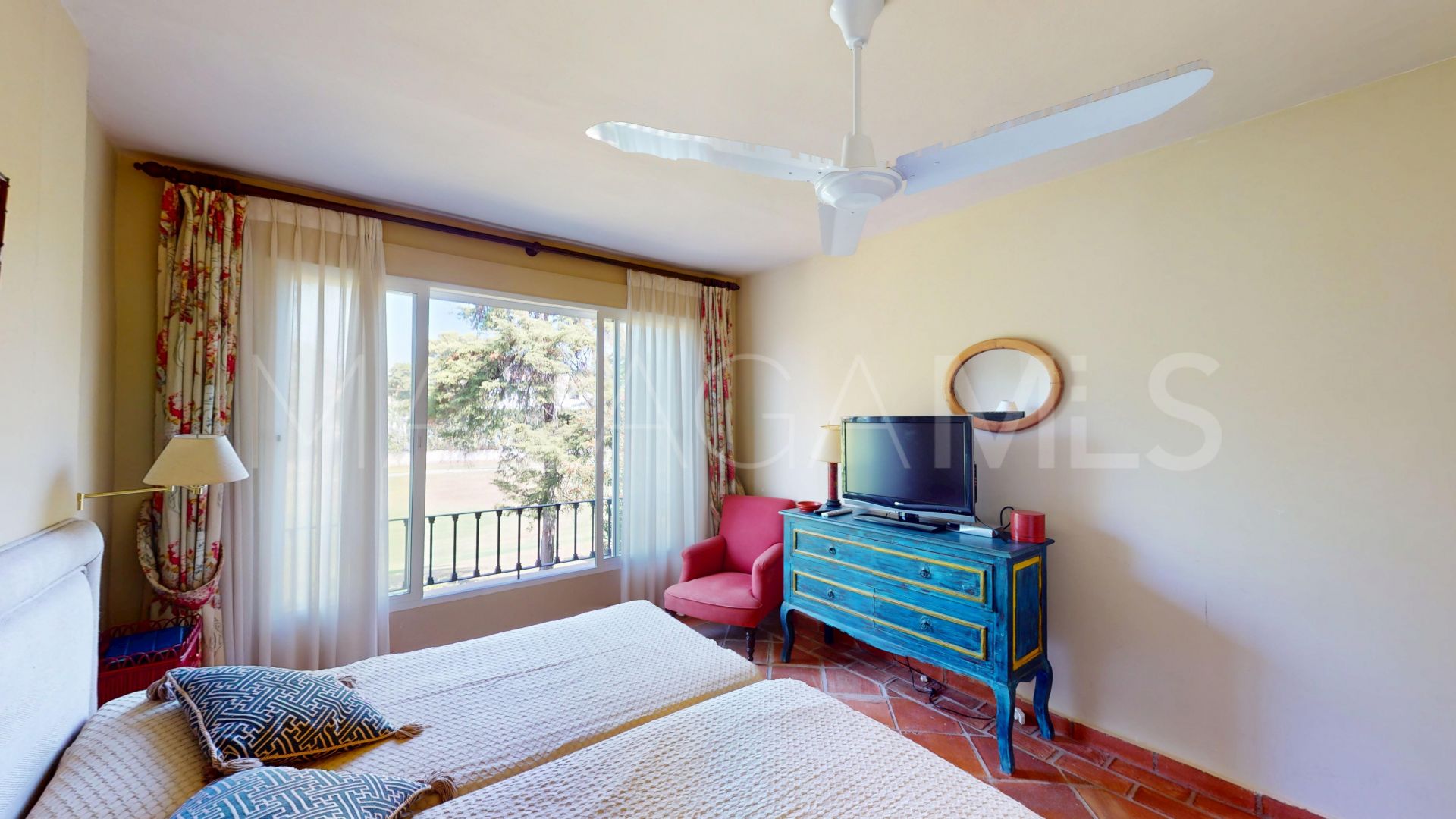 Apartment for sale in Guadalmina Alta with 4 bedrooms