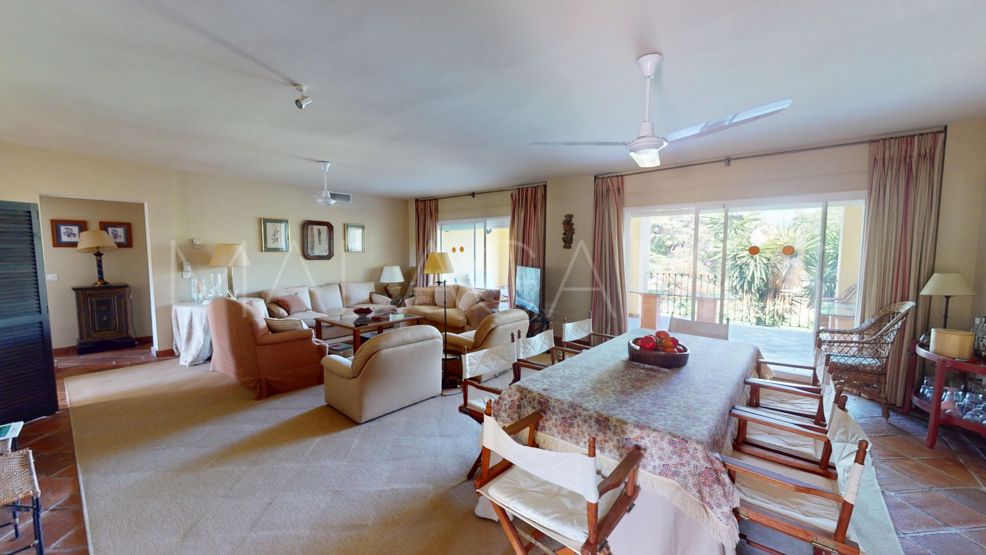 Apartment for sale in Guadalmina Alta with 4 bedrooms