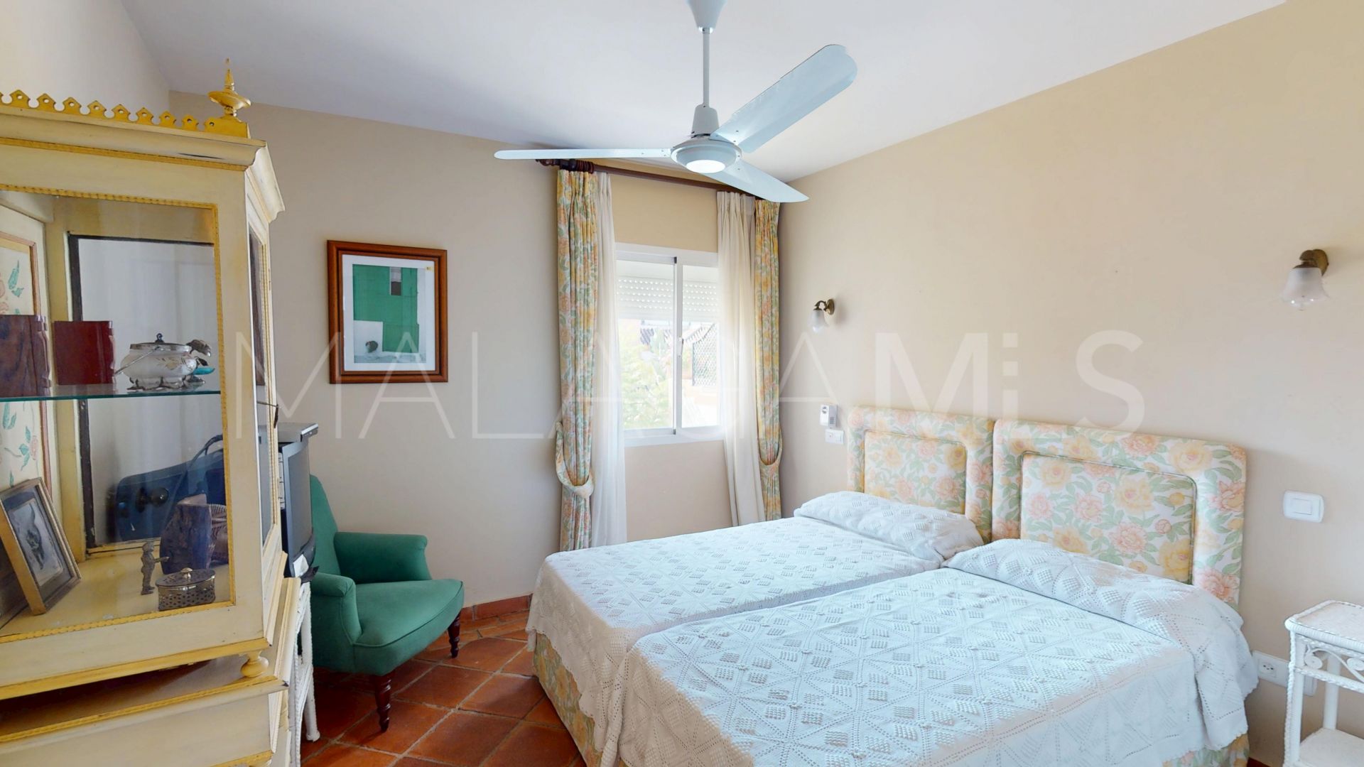 Apartment for sale in Guadalmina Alta with 4 bedrooms