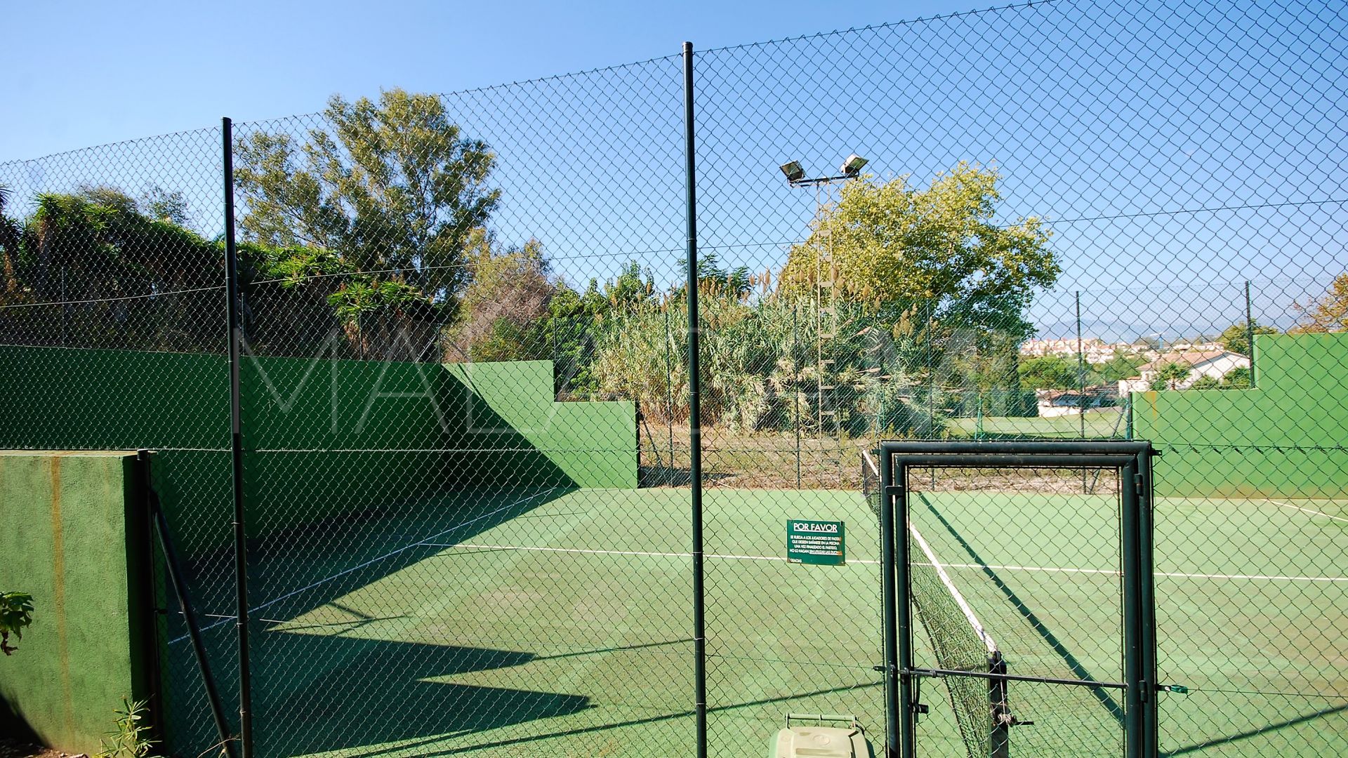Apartment for sale in Guadalmina Alta with 4 bedrooms