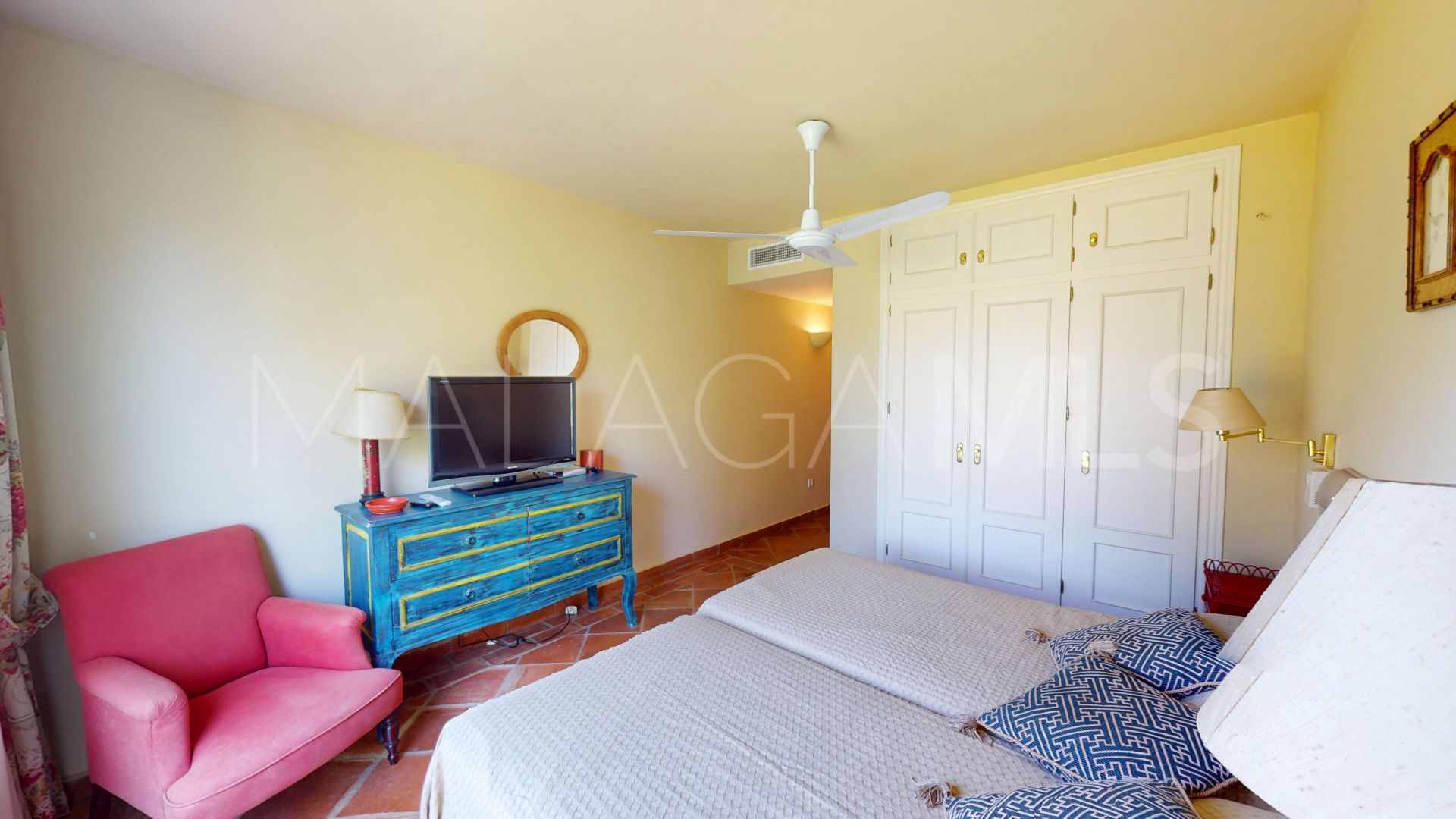 Apartment for sale in Guadalmina Alta with 4 bedrooms