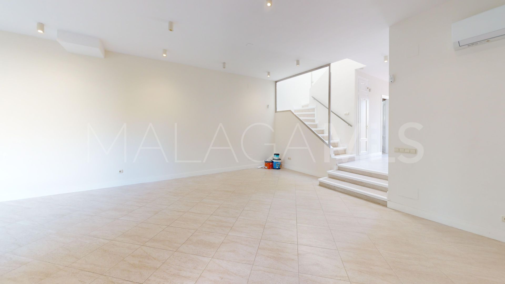 Maison de ville for sale in Isla de Guadalmina