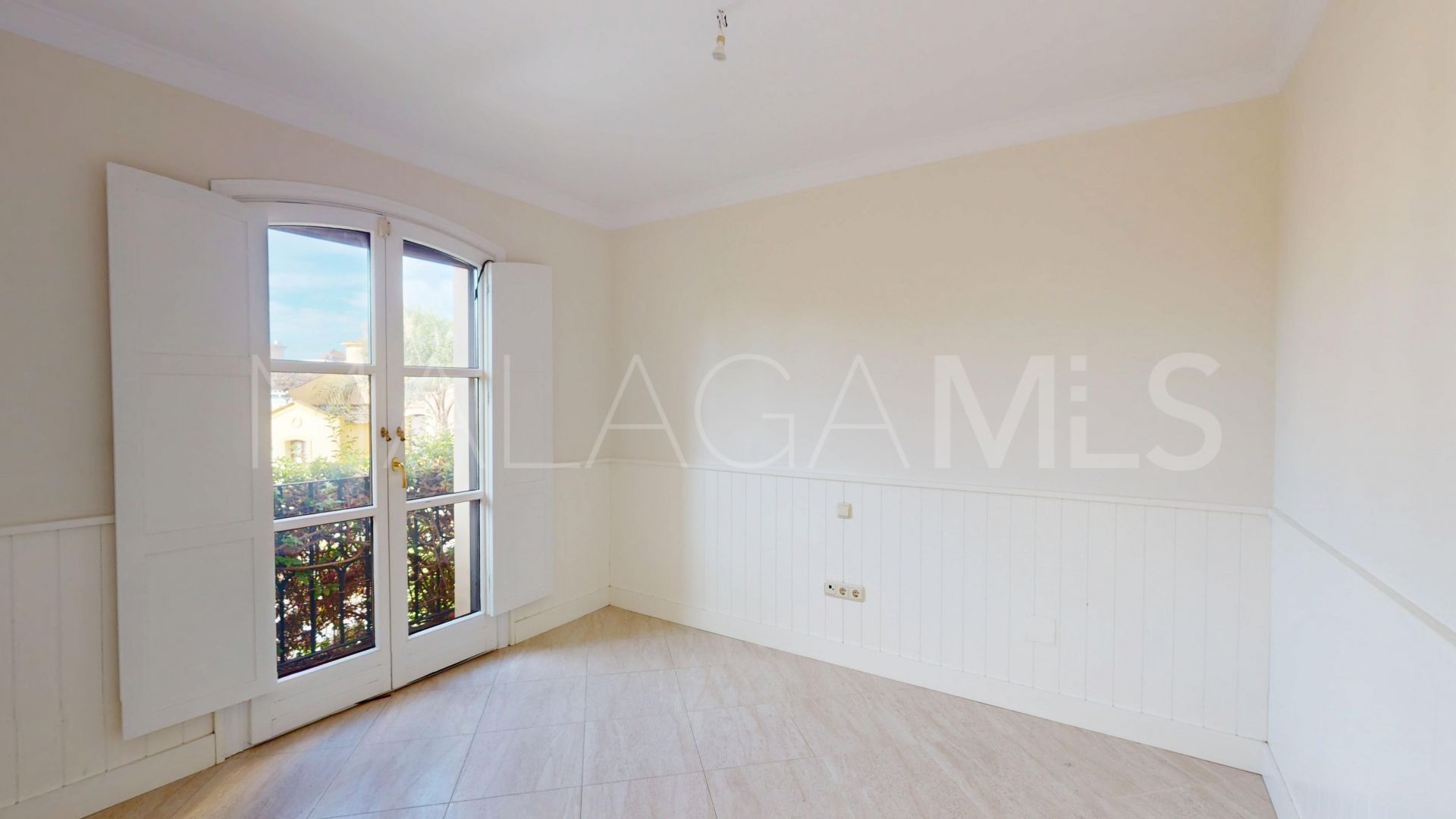 Maison de ville for sale in Isla de Guadalmina
