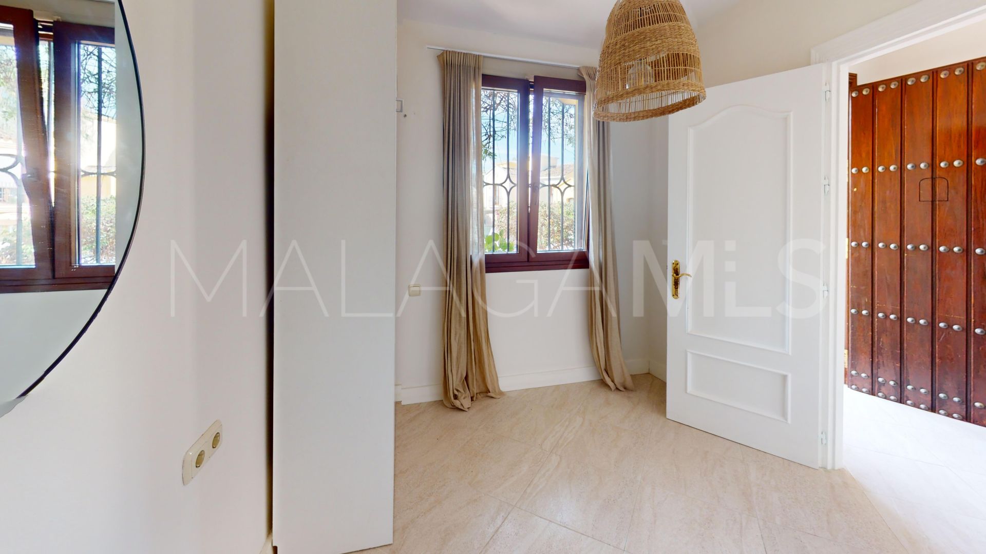 Maison de ville for sale in Isla de Guadalmina