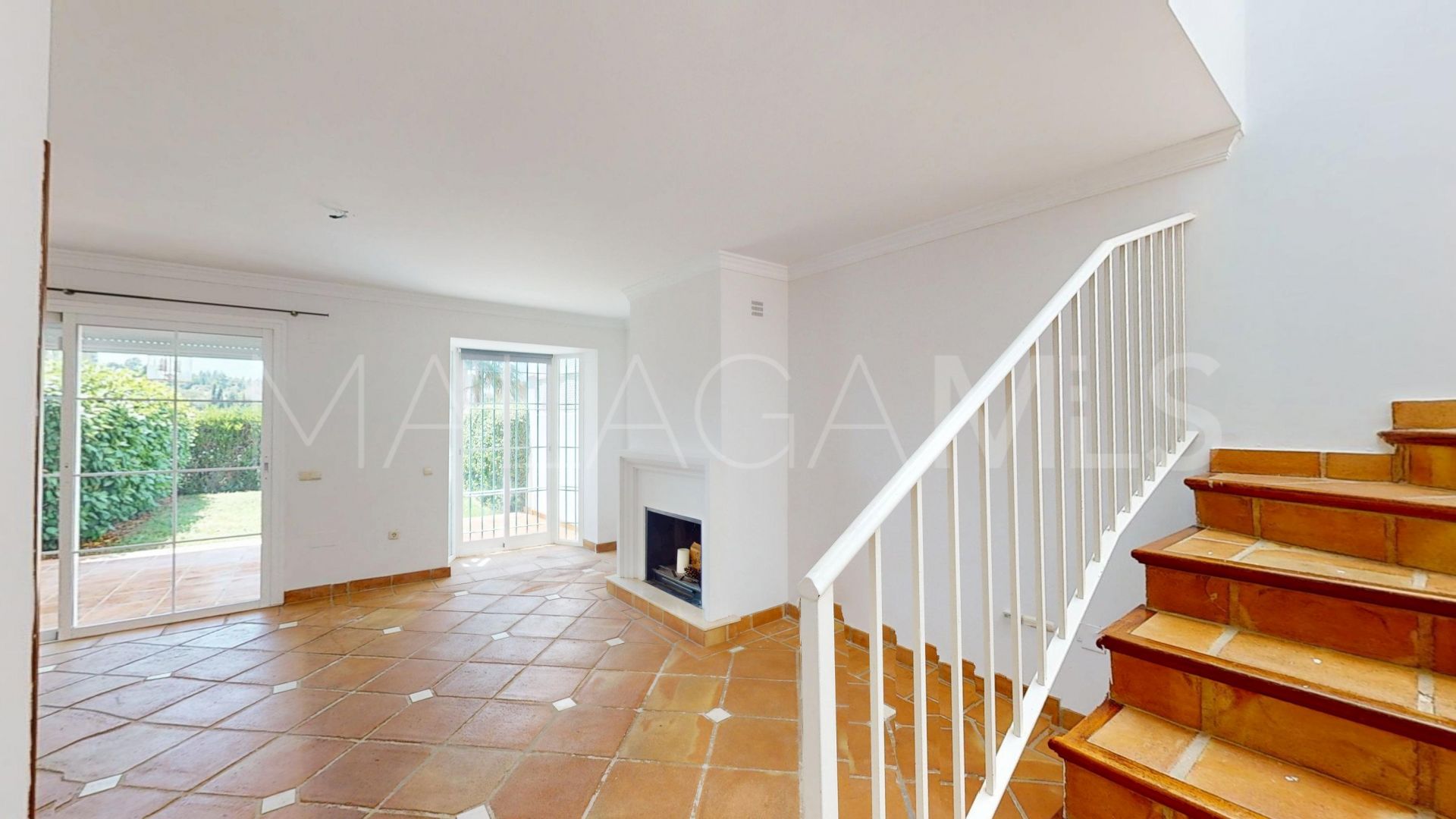 Adosado for sale in Guadalmina Alta de 4 bedrooms
