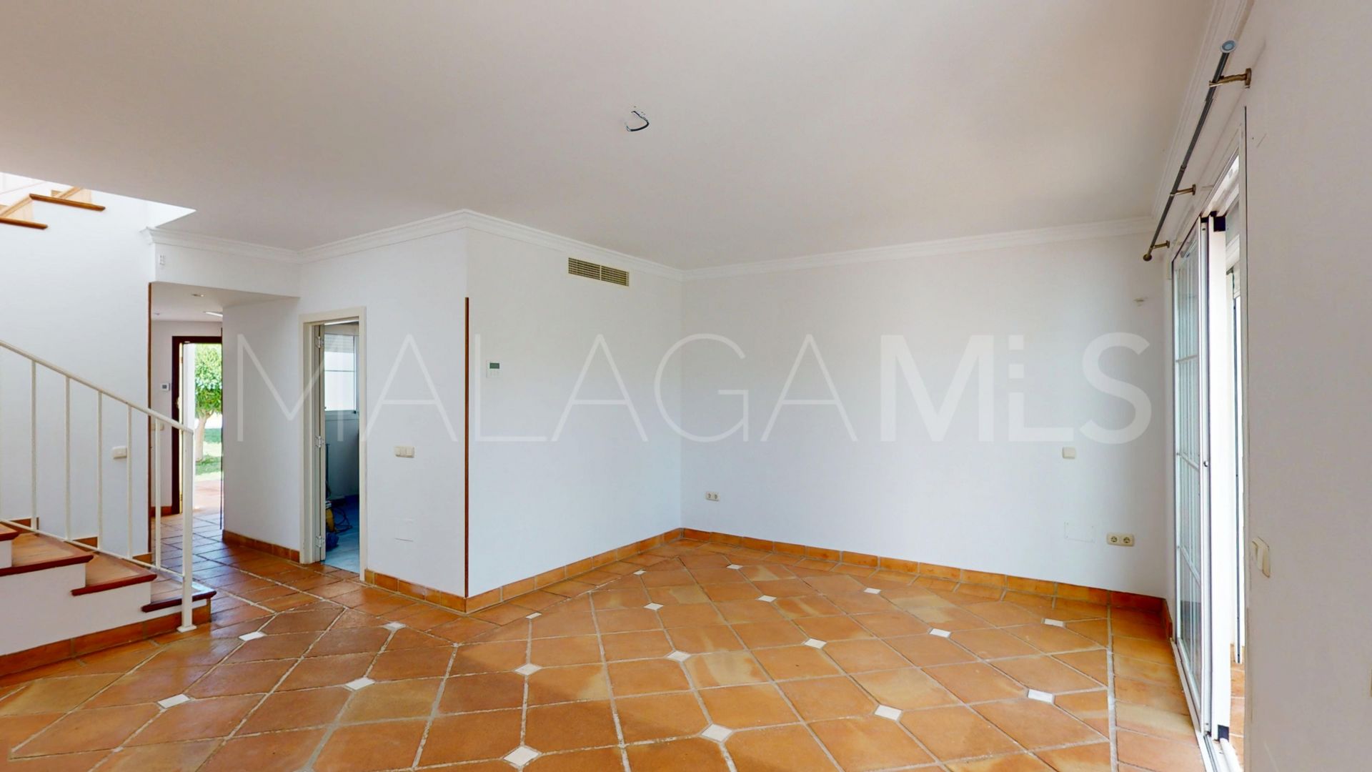 Adosado for sale in Guadalmina Alta de 4 bedrooms