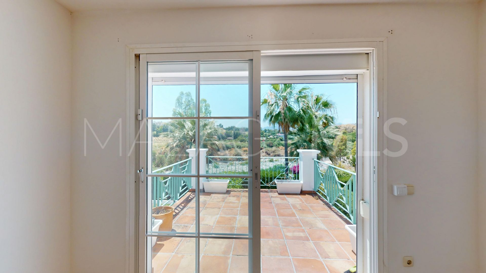 Adosado for sale in Guadalmina Alta de 4 bedrooms