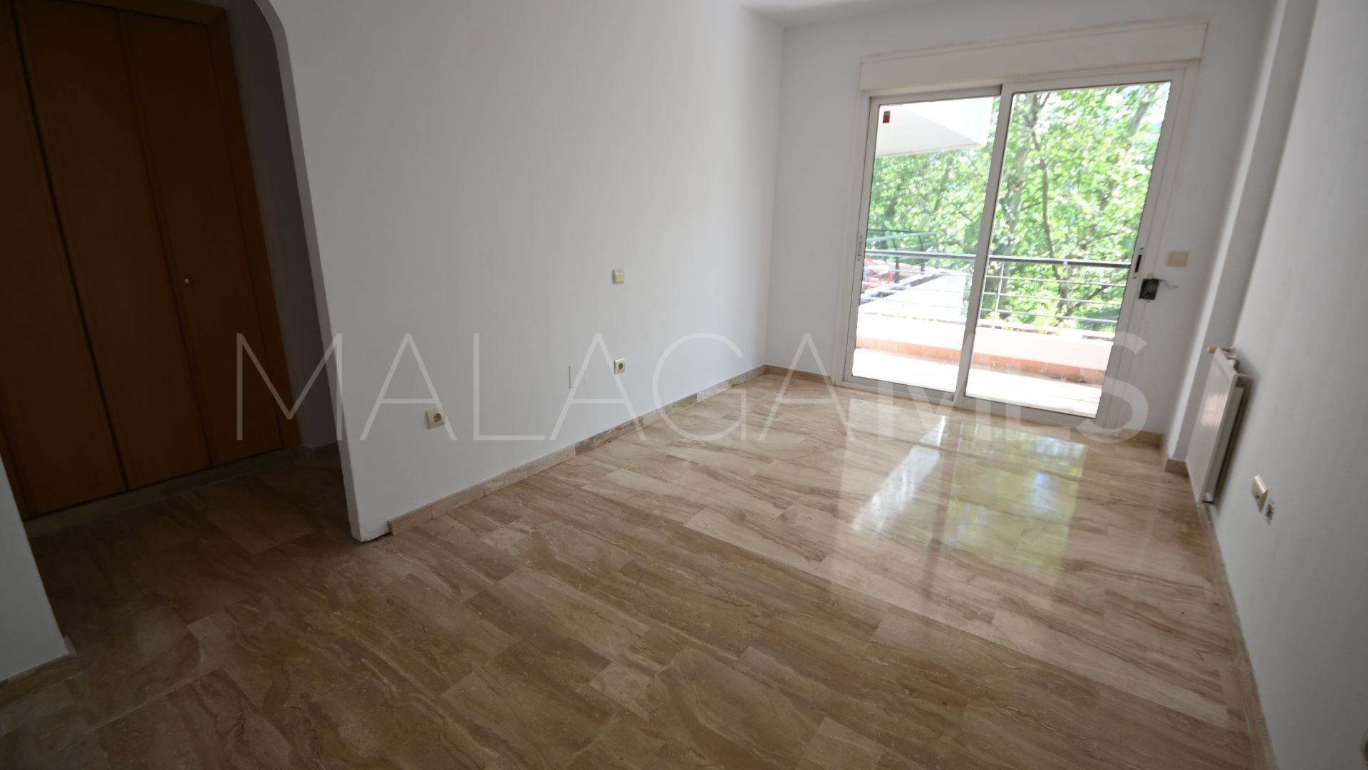 Buy apartamento with 3 bedrooms in Guadalmina Alta
