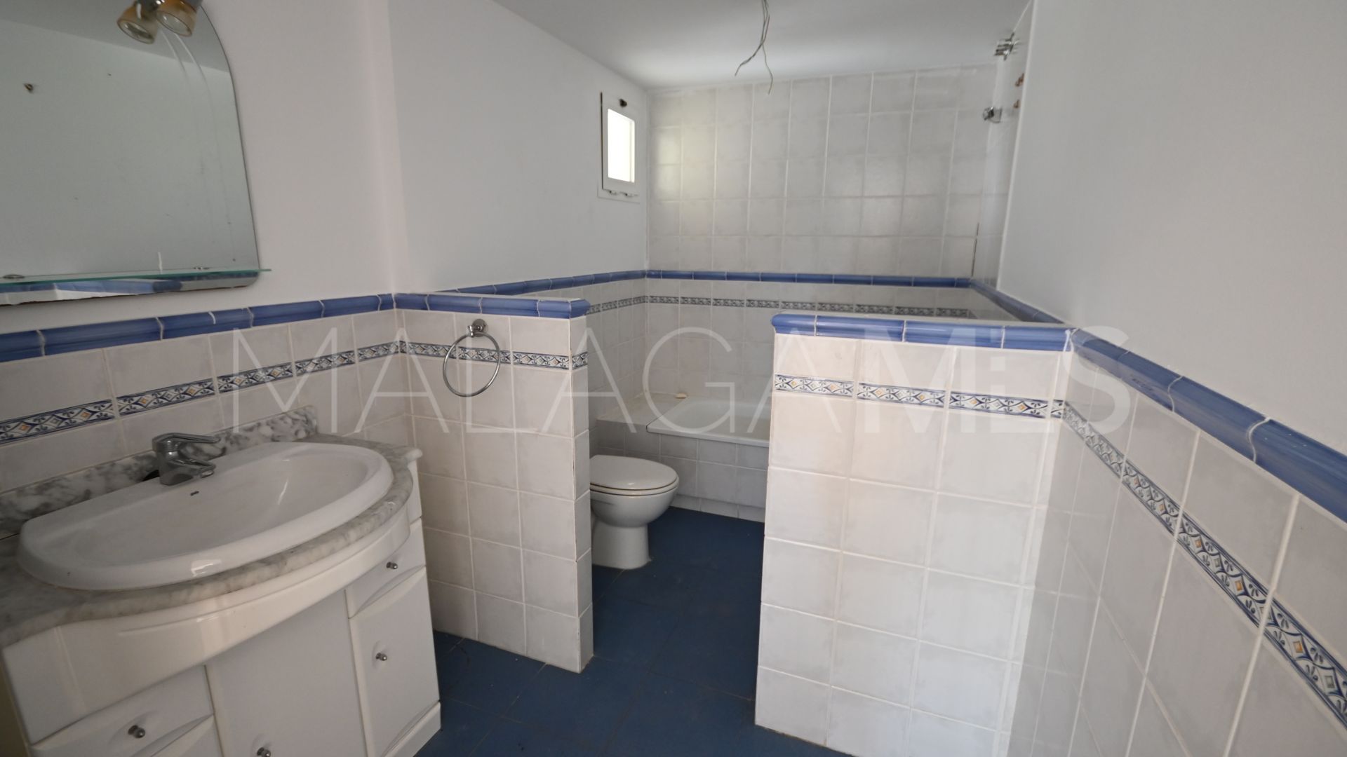 Buy apartamento with 3 bedrooms in Guadalmina Alta