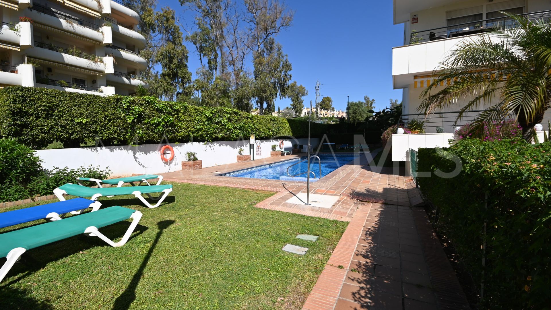 Buy apartamento with 3 bedrooms in Guadalmina Alta