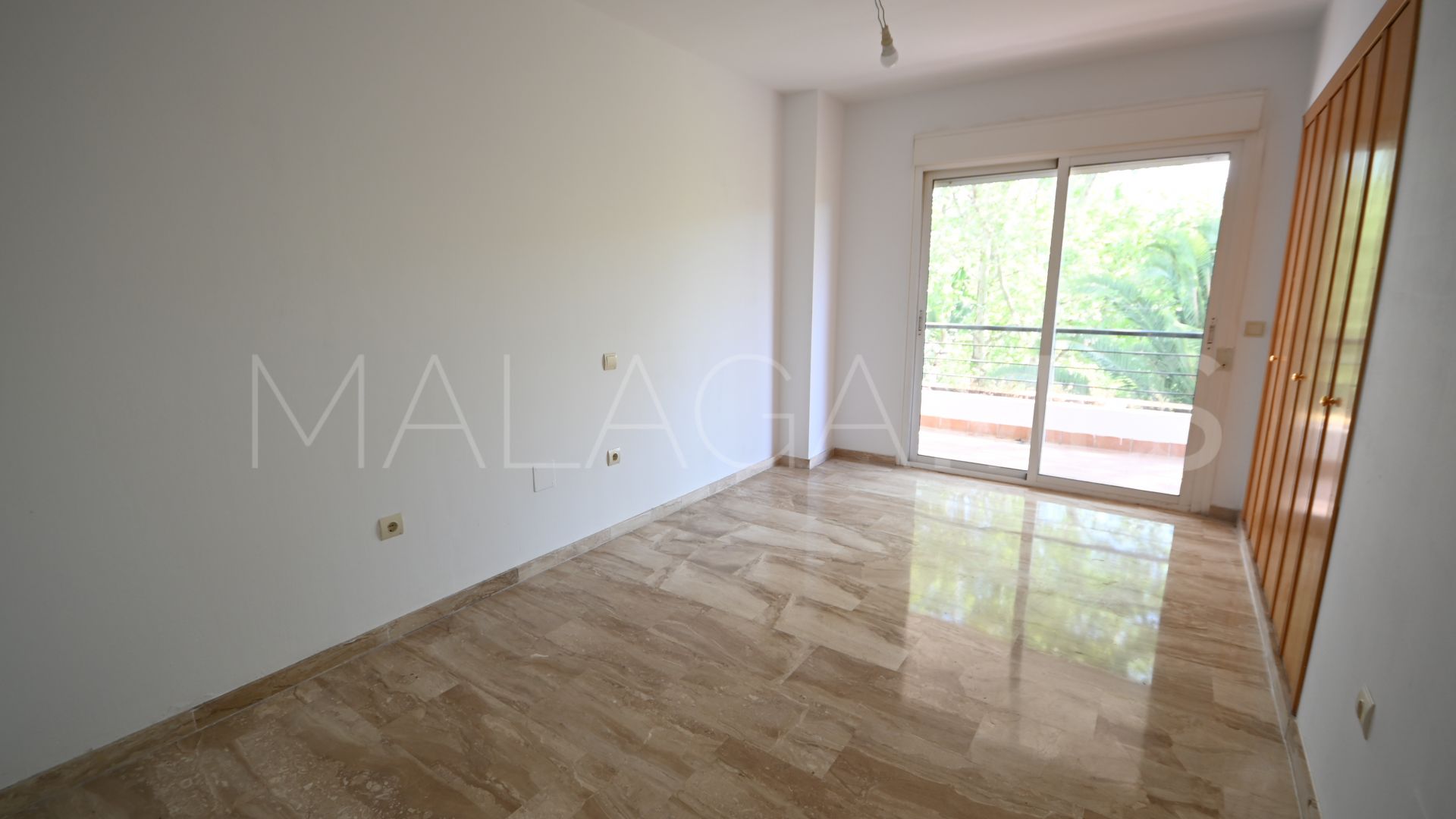 Buy apartamento with 3 bedrooms in Guadalmina Alta