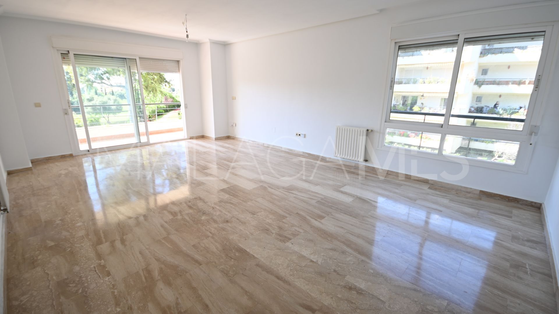 Buy apartamento with 3 bedrooms in Guadalmina Alta
