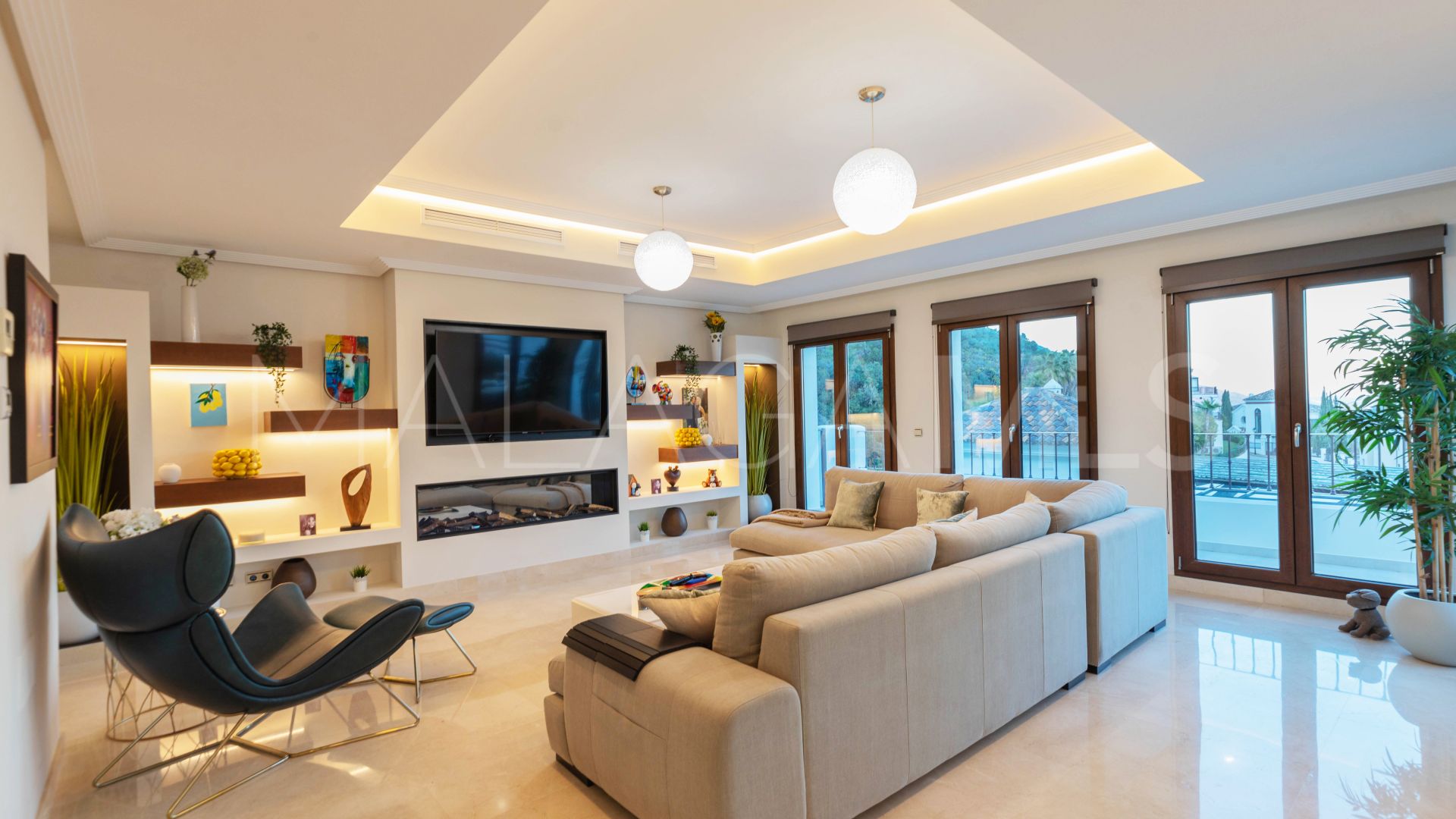 For sale Benahavis Hills Country Club 4 bedrooms villa