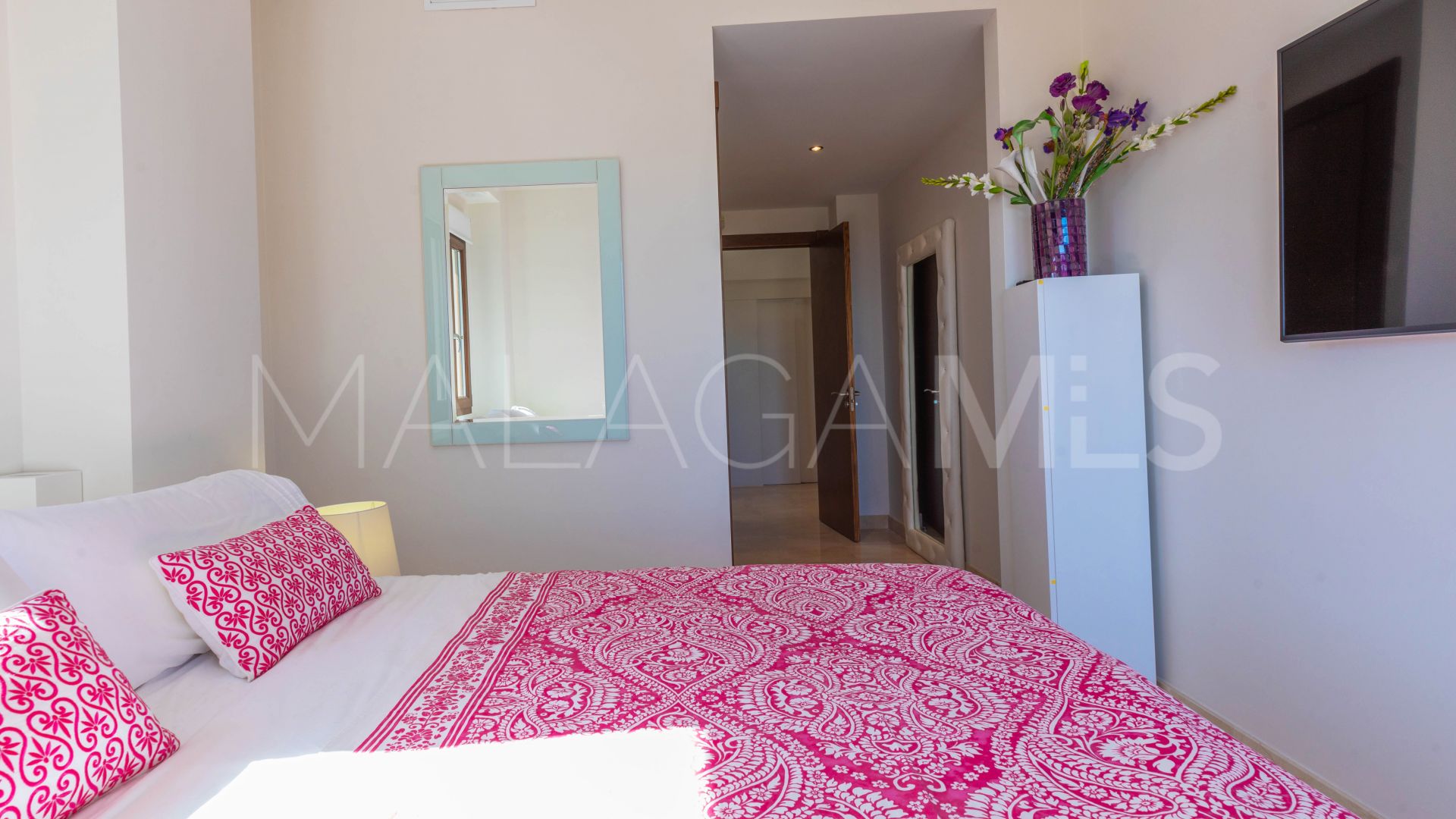 For sale Benahavis Hills Country Club 4 bedrooms villa