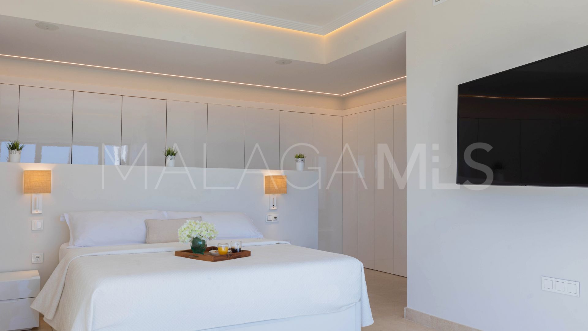 For sale Benahavis Hills Country Club 4 bedrooms villa