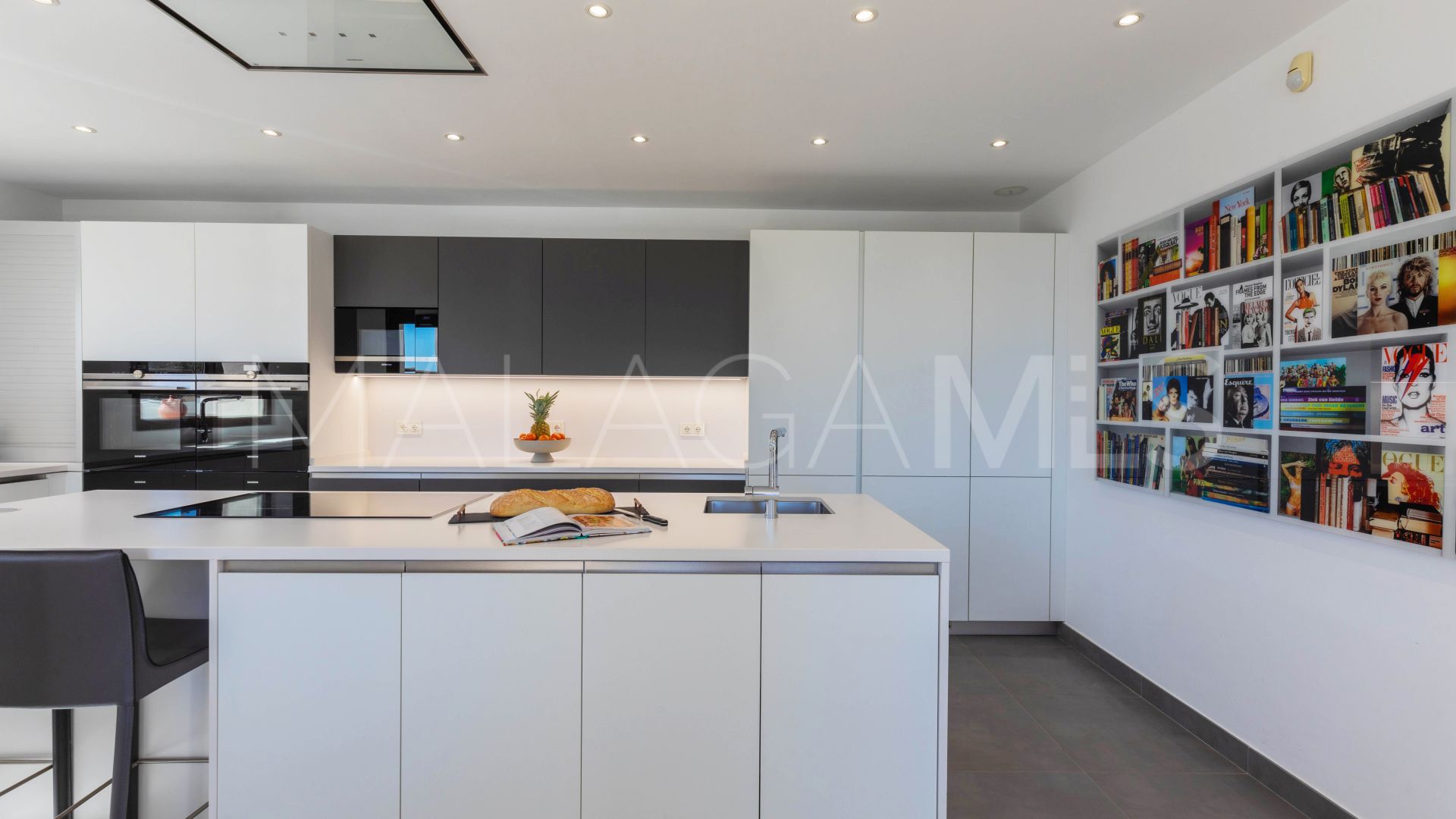 For sale Benahavis Hills Country Club 4 bedrooms villa