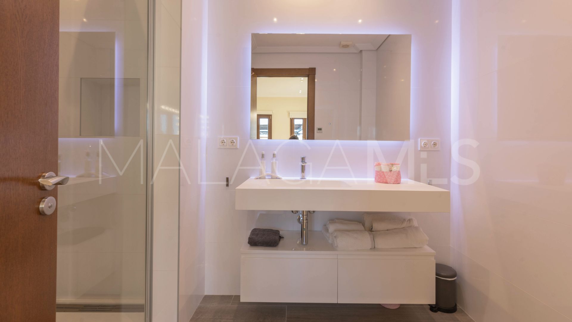 For sale Benahavis Hills Country Club 4 bedrooms villa
