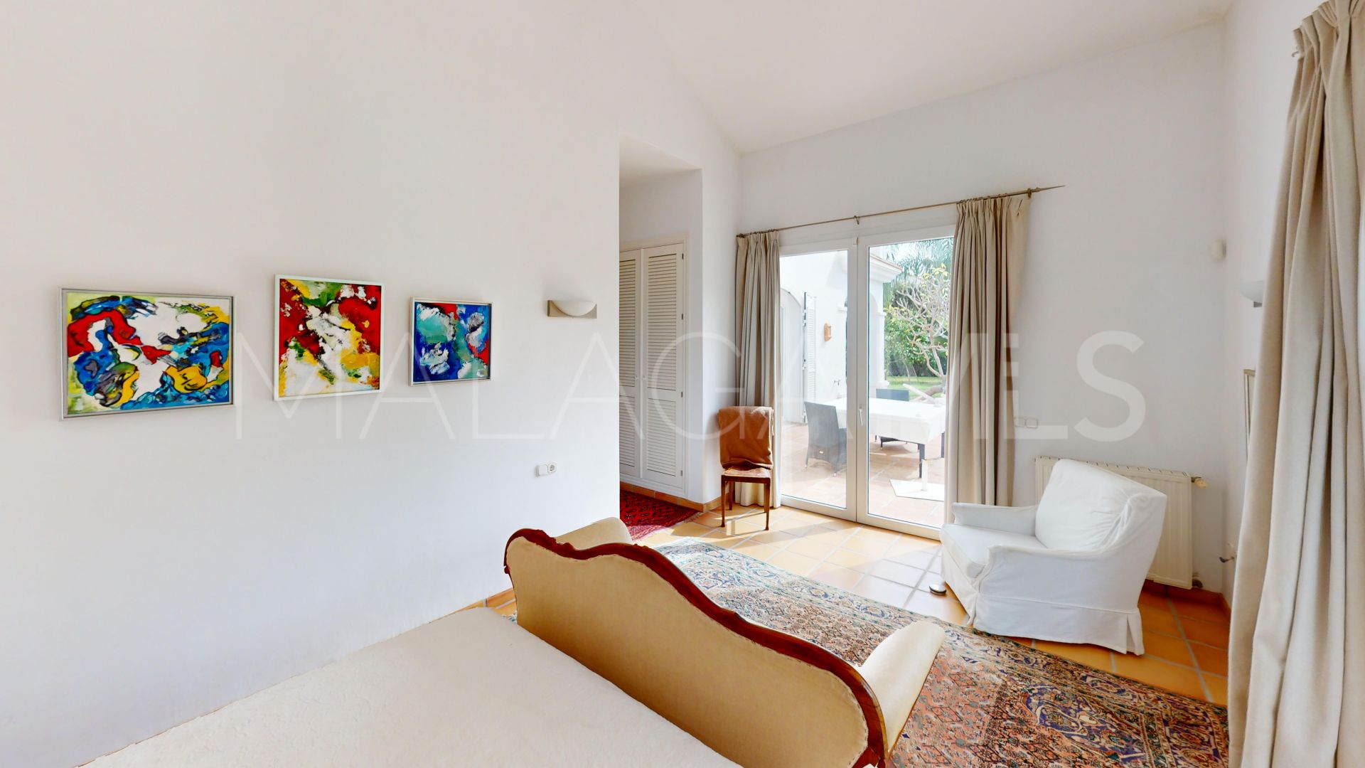 Villa for sale in Guadalmina Baja