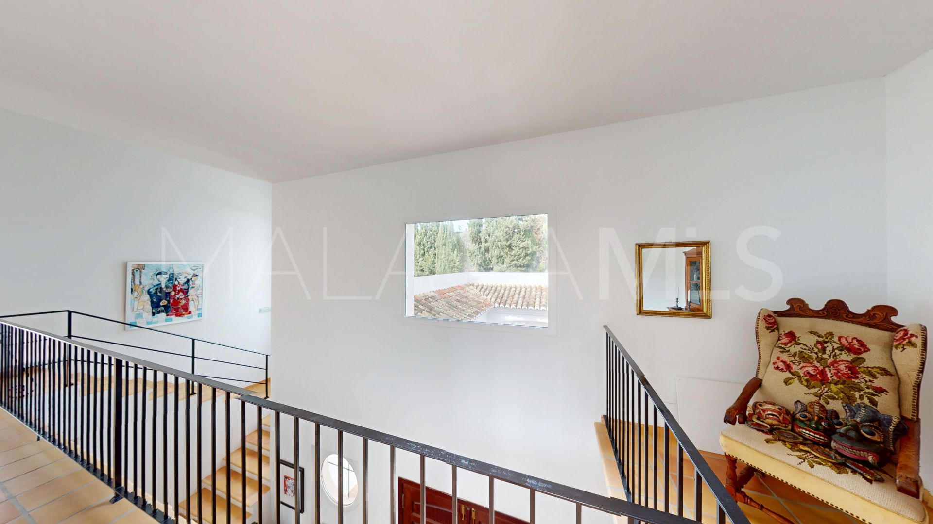 Villa for sale in Guadalmina Baja
