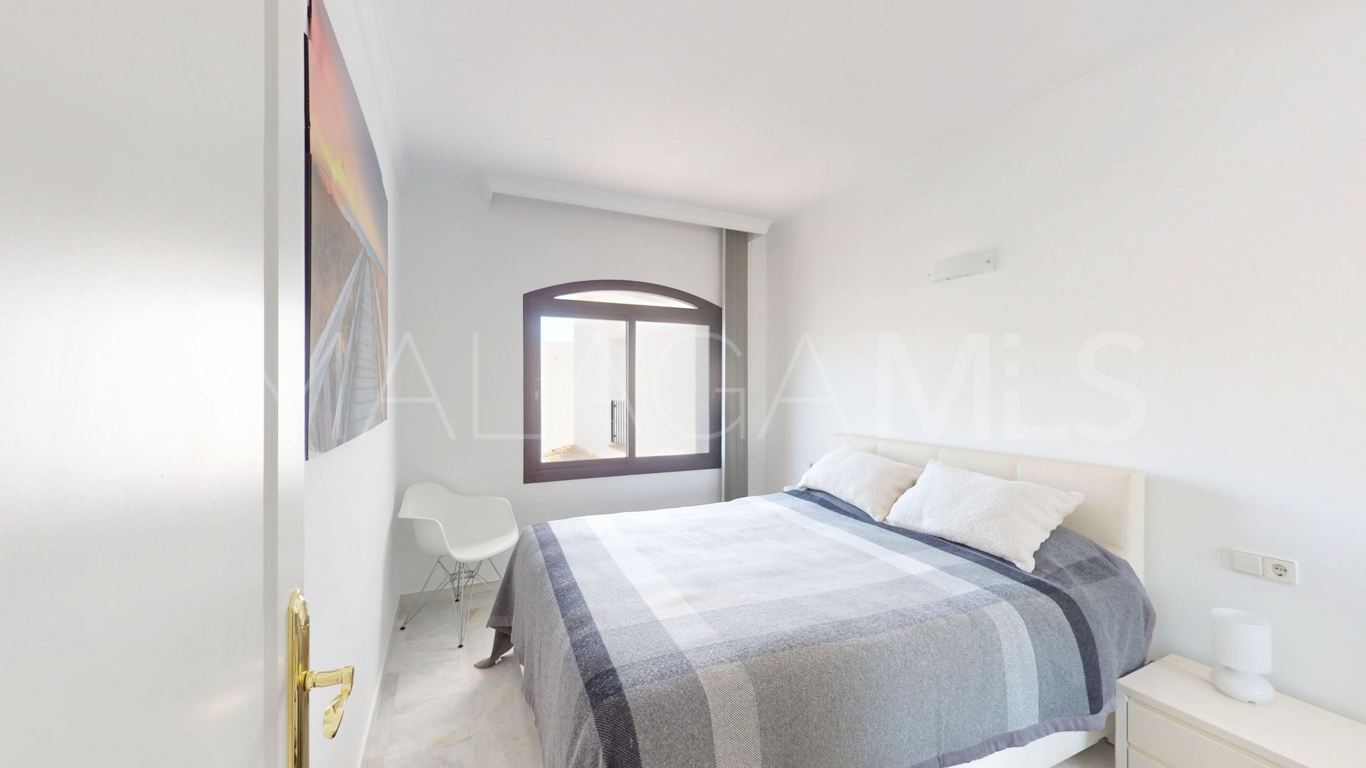 Se vende apartamento in Playas del Duque de 2 bedrooms